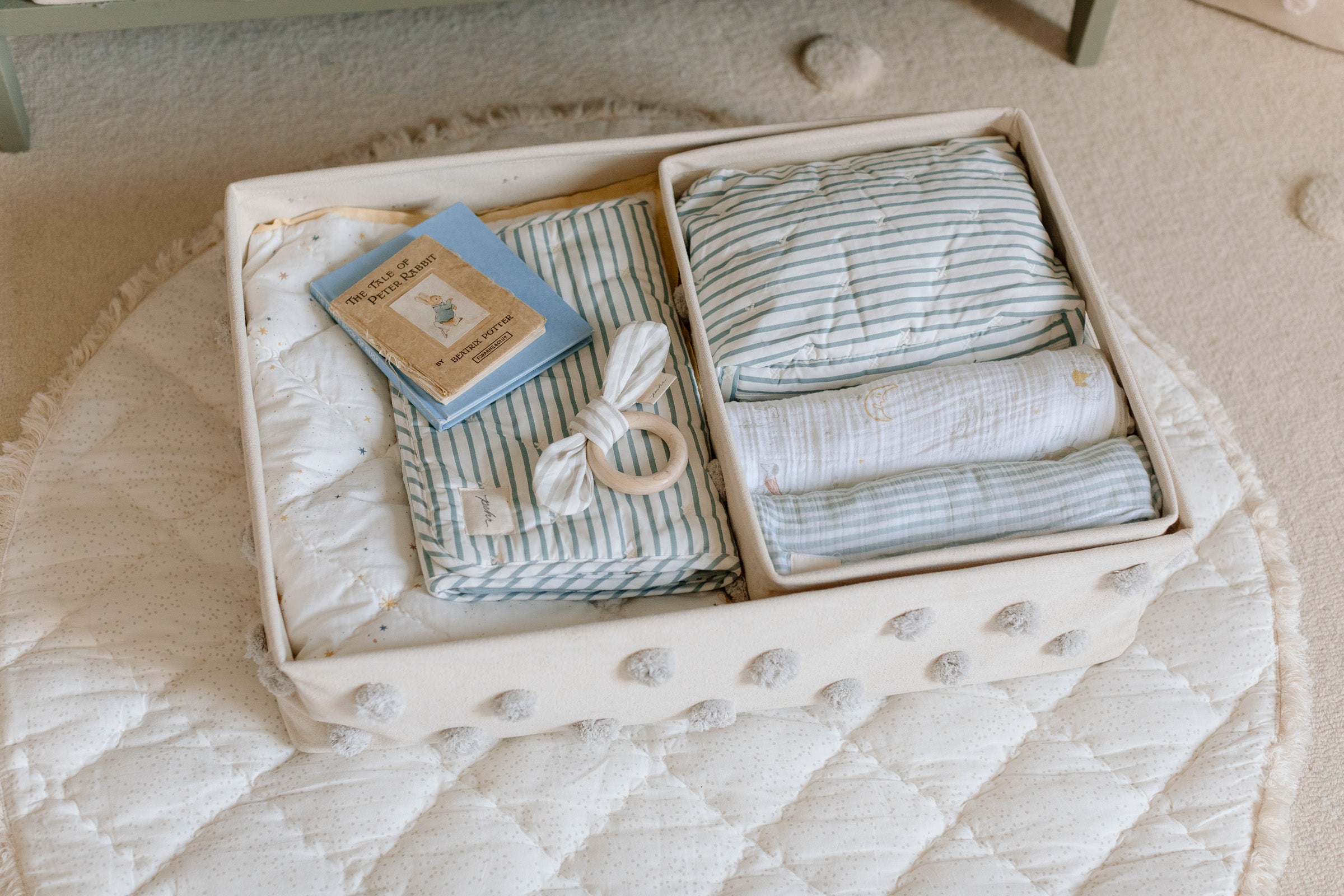 A picture of an organized Pom Pom Hideaway Organizer.