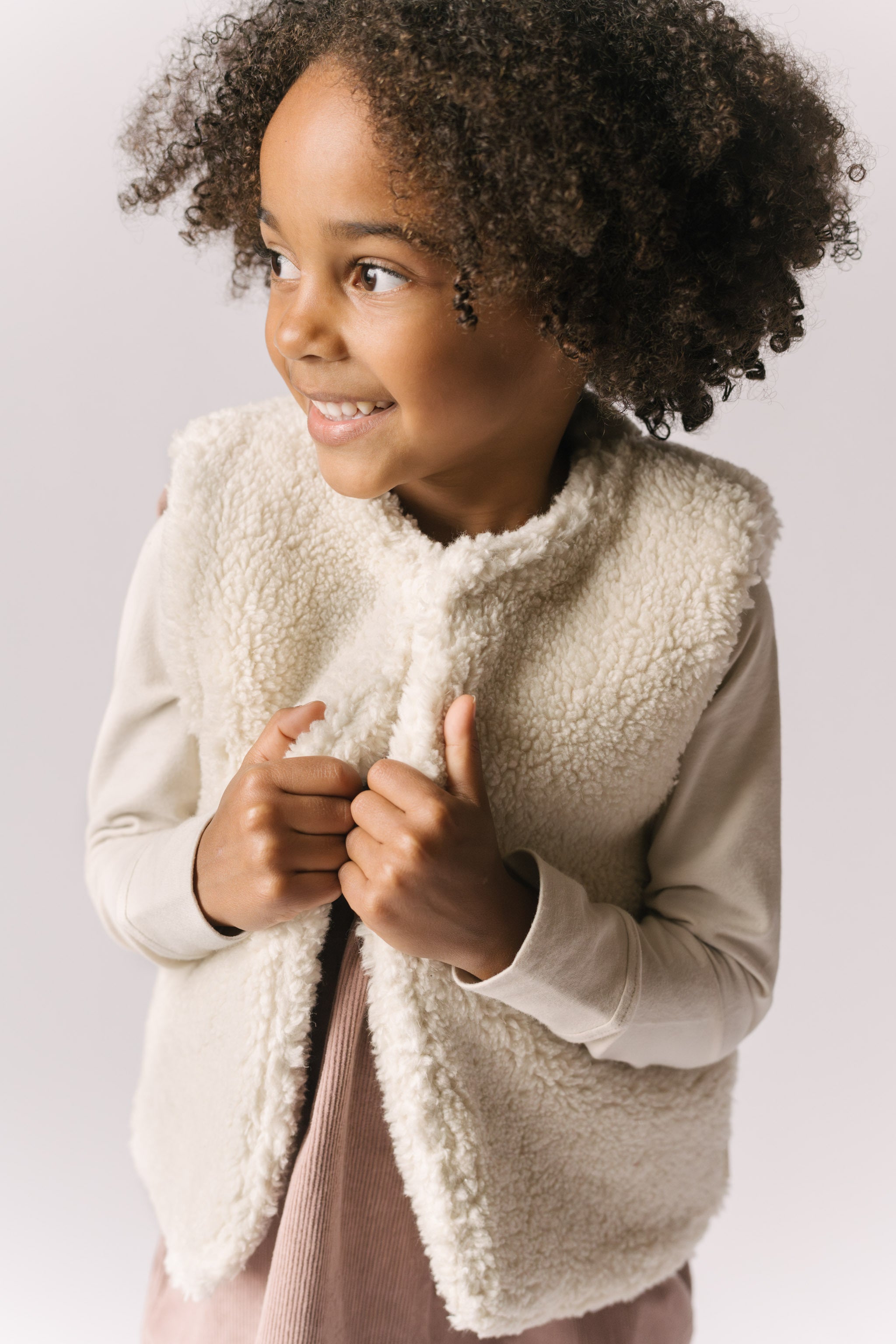 Pehr-Sherpa Vest-Natural-Toddler-14