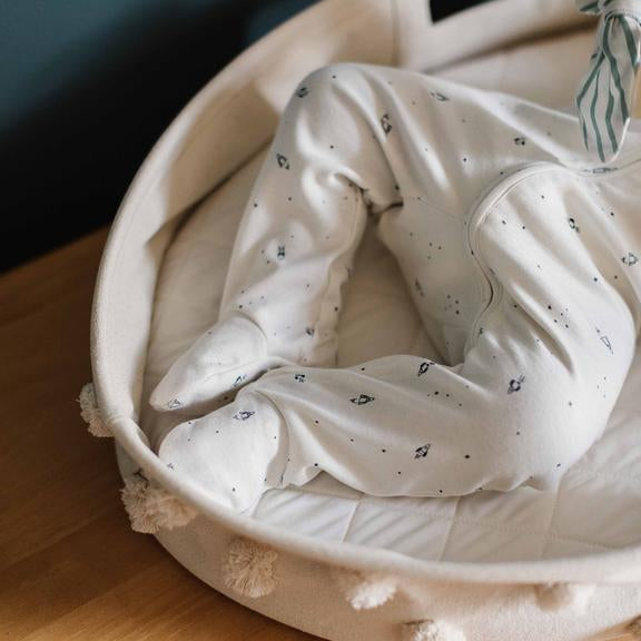 Life With Newborn Twins: Everything You Need to Know