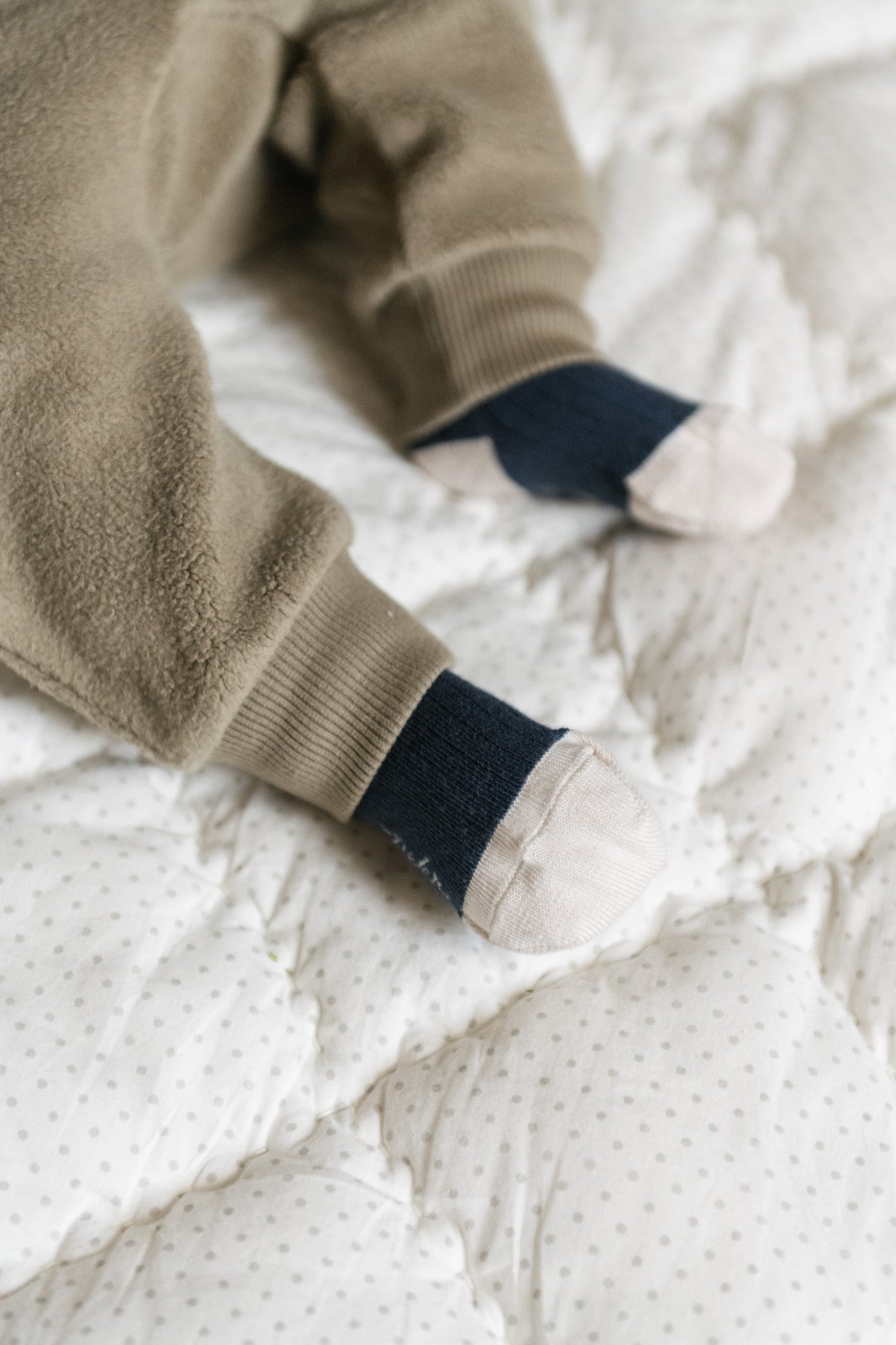 Pehr-Crew Socks with Grips 3 - Pack-Ink Set-3