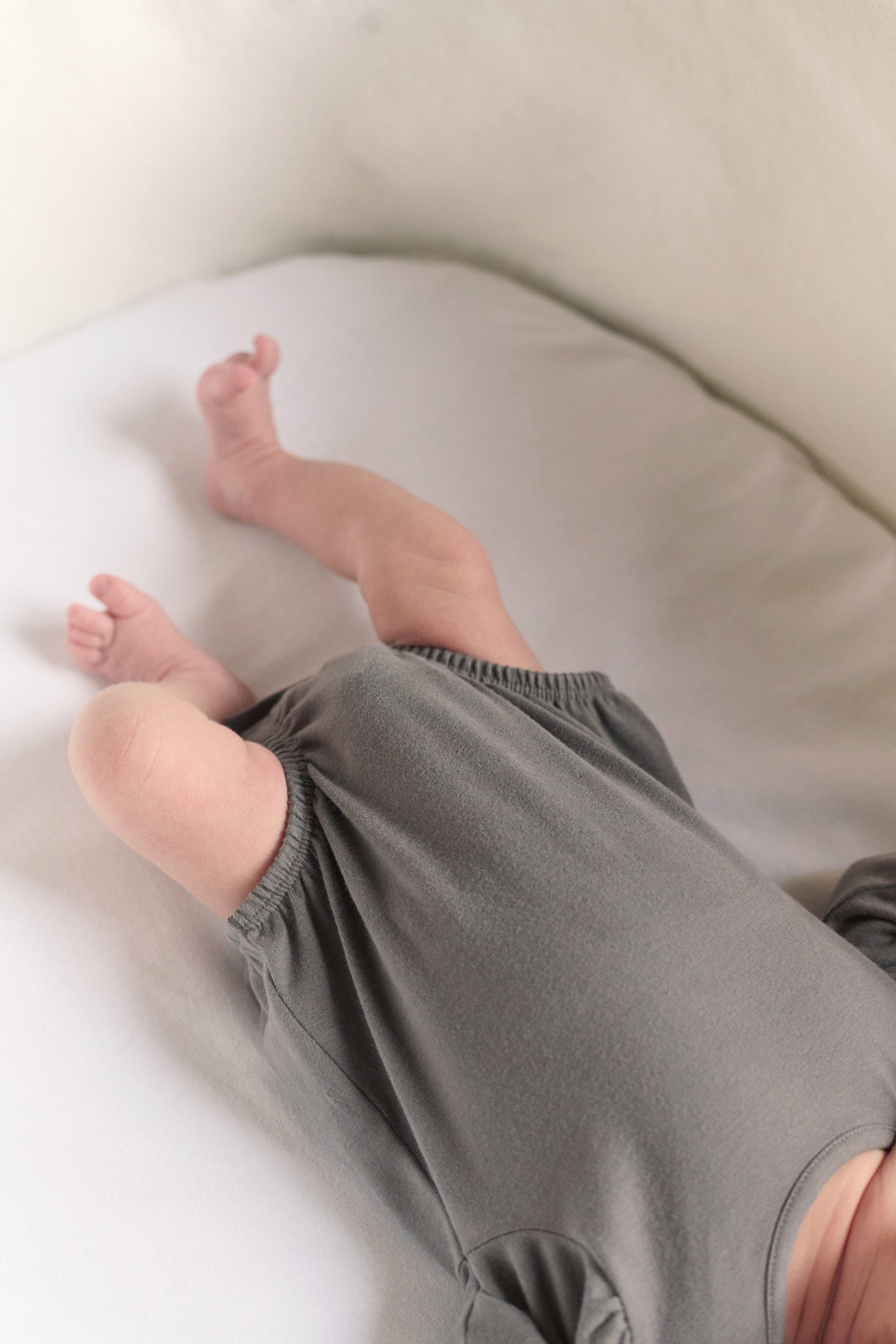 Pehr - Essentials Puff Sleeve One-Piece-Charcoal-Newborn-4