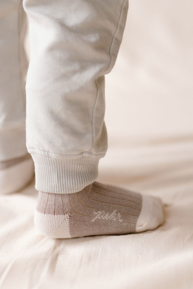 Crew Socks with grips 3-Pack - Light Mushroom