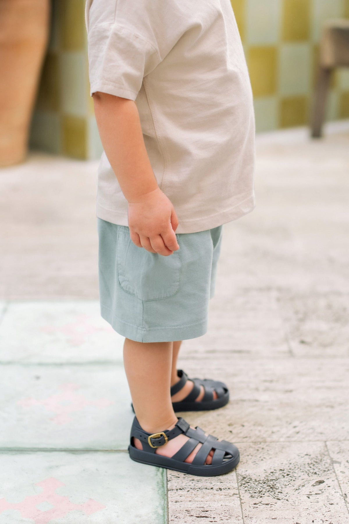 garment dye short deep sea