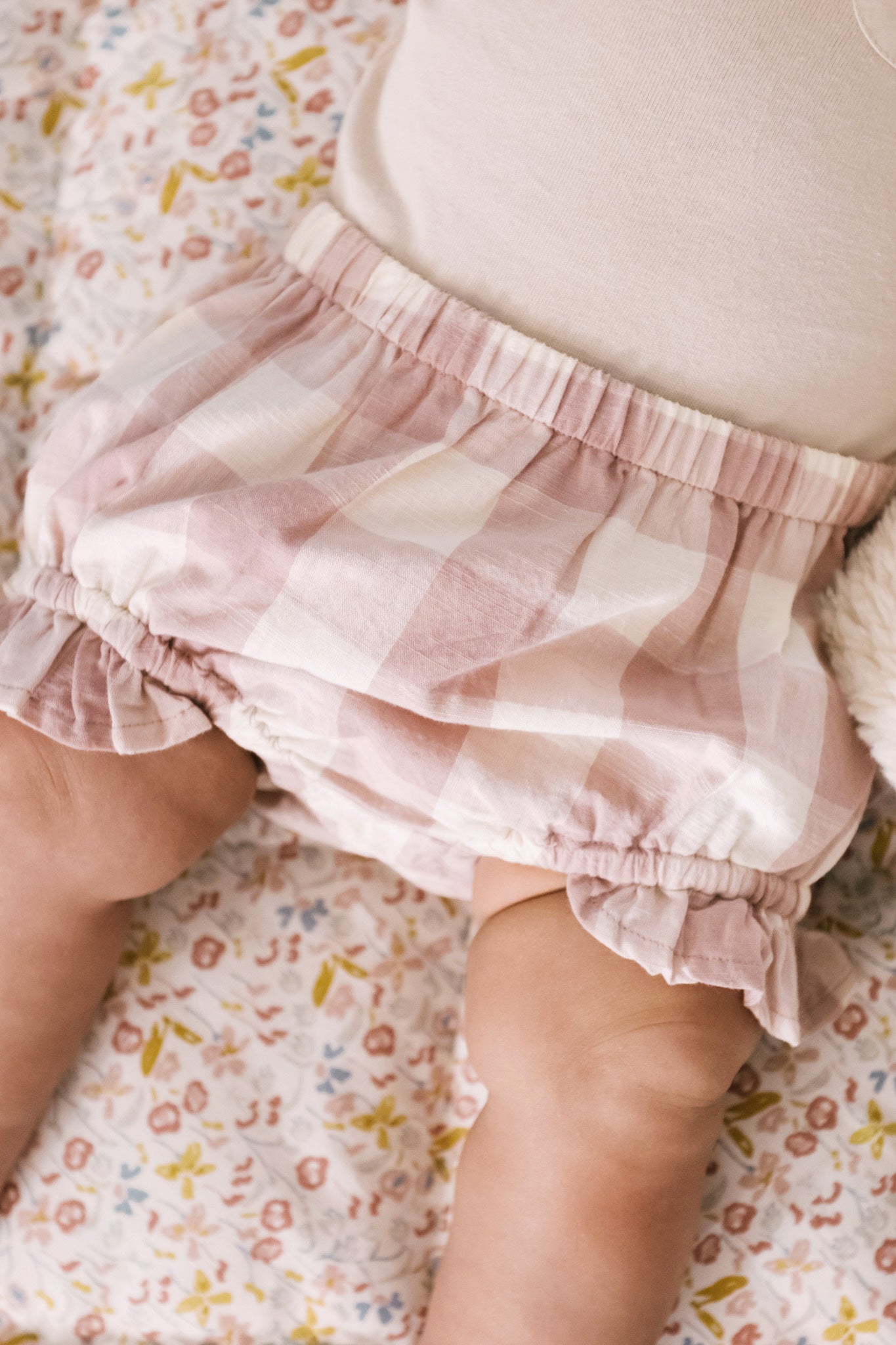 Ruffle Bloomer - Iris