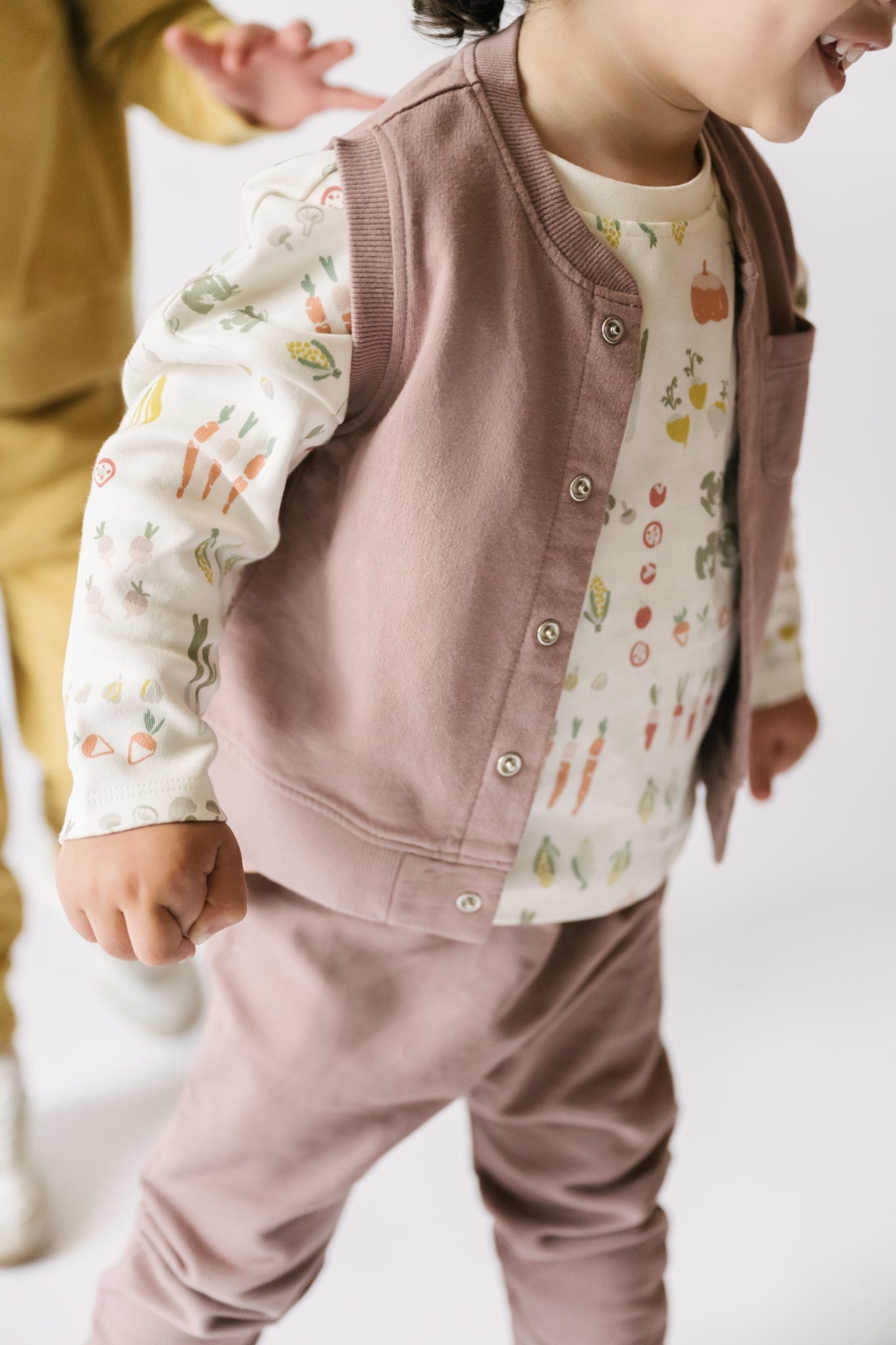 pehr- French Terry Patch Pocket Vest- Plum-4