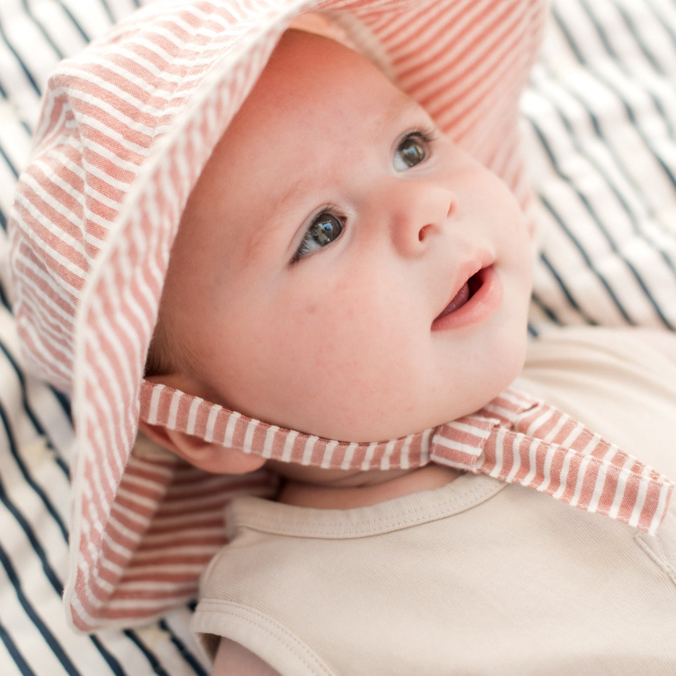 Seersucker Bucket Hat - Anchor Red