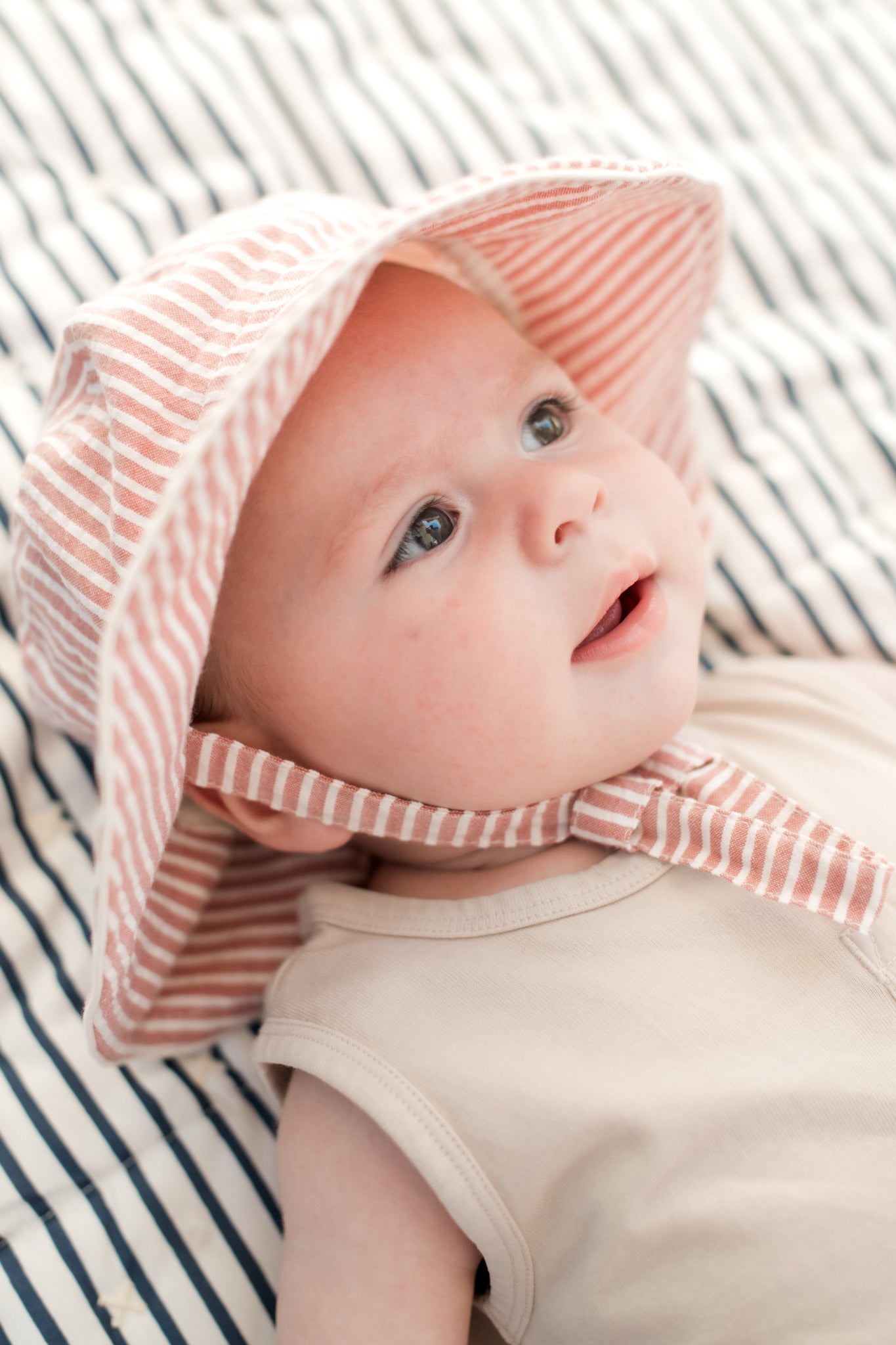 Seersucker Bucket Hat - Anchor Red
