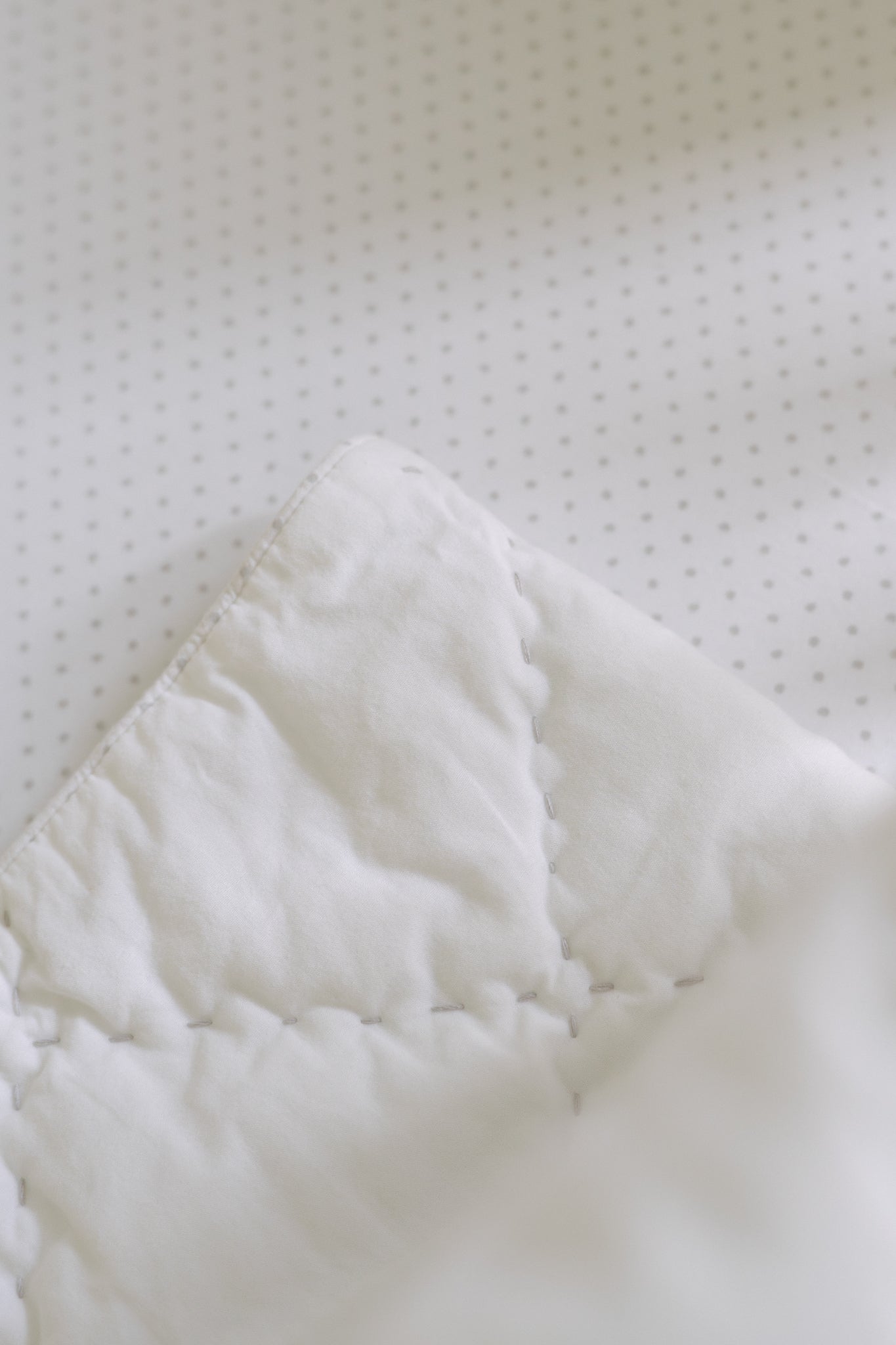 Pin Dot Blanket - Pin Dot Pebble