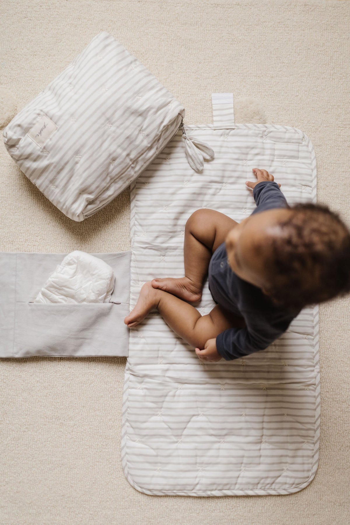 kids on the go set stripes away pebble grey