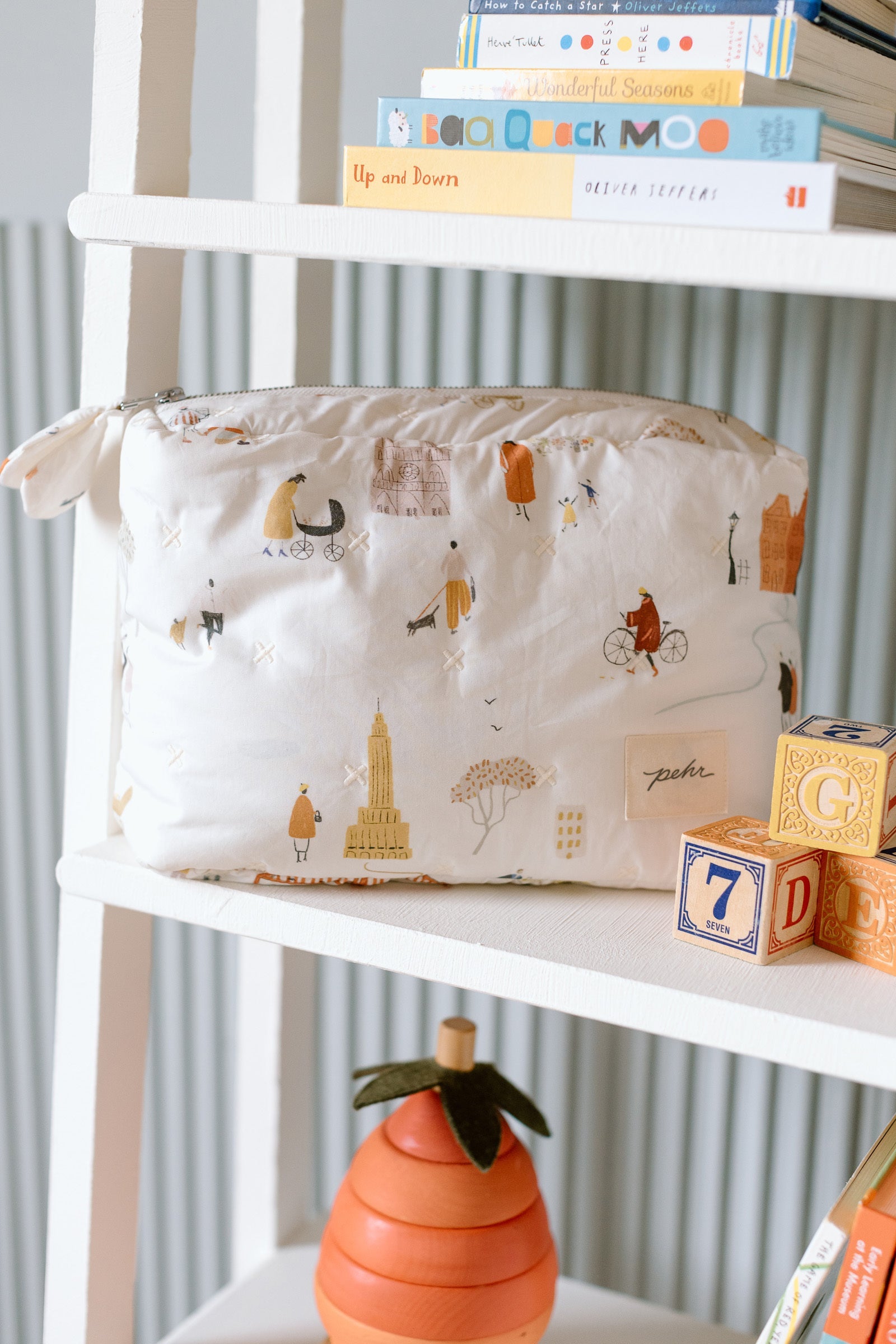 On The Go Pouch - Explore the World