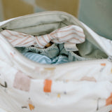 On The Go Pouch - Explore the World