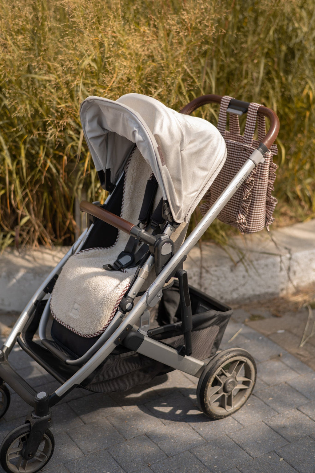 reversible stroller insert gingham mulberry/sherpa