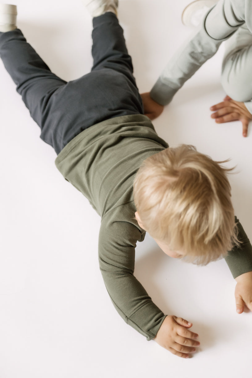 Essentials Top - Olive