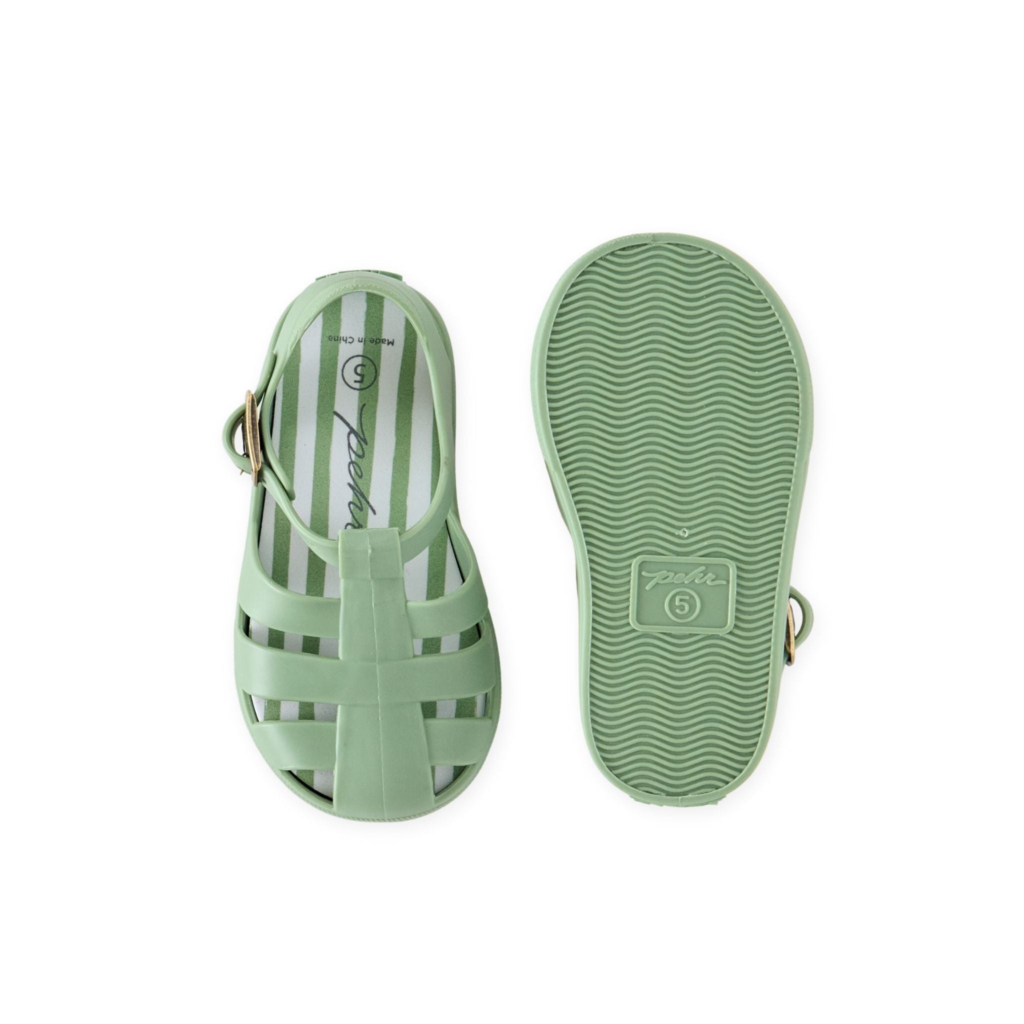 fisherman sandal grass