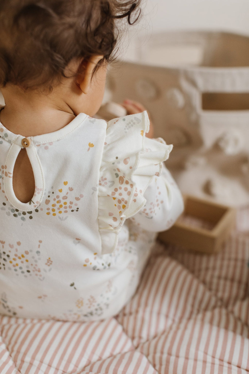 baby flutter romper flower patch