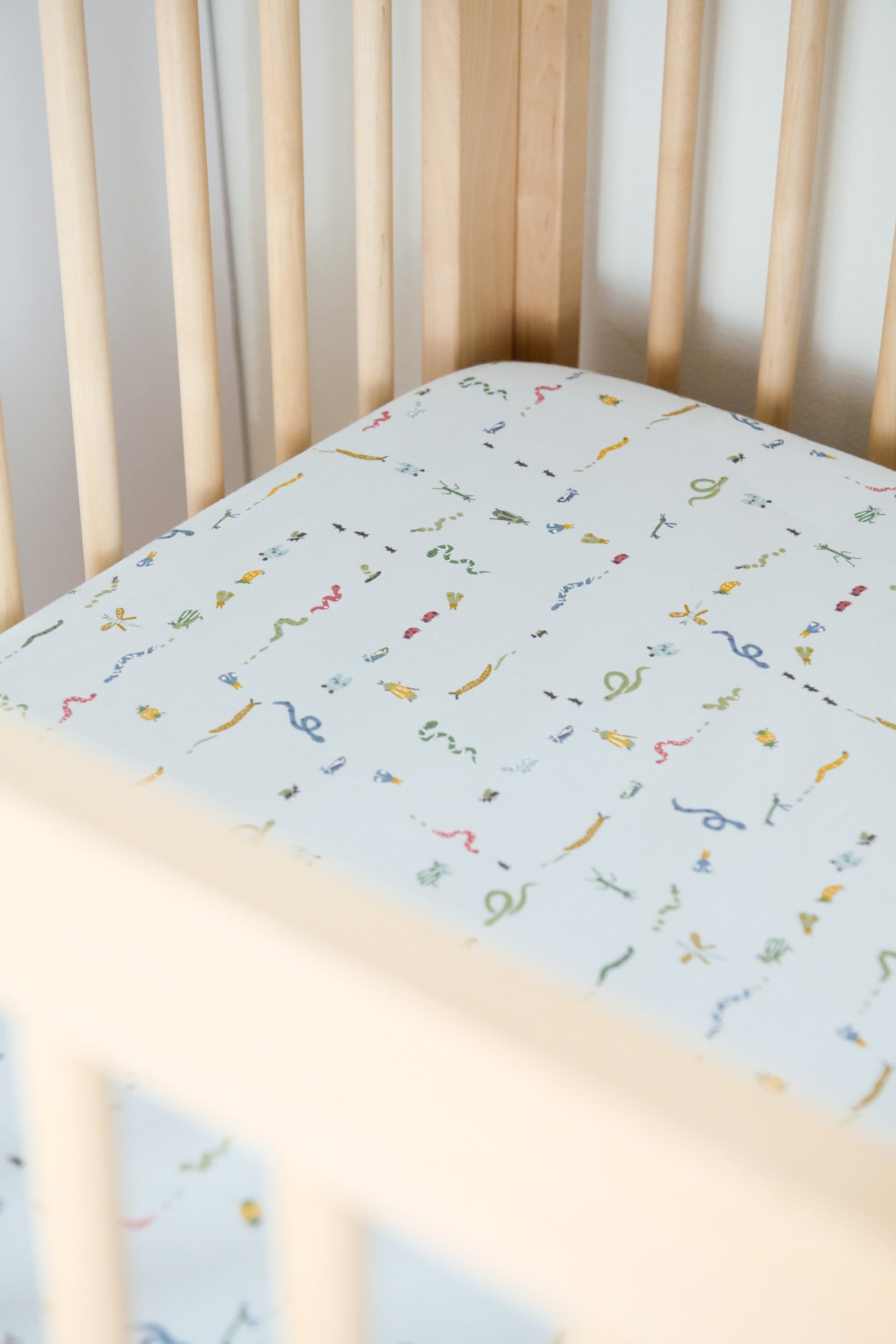 Crib Sheet - Crawling Critters