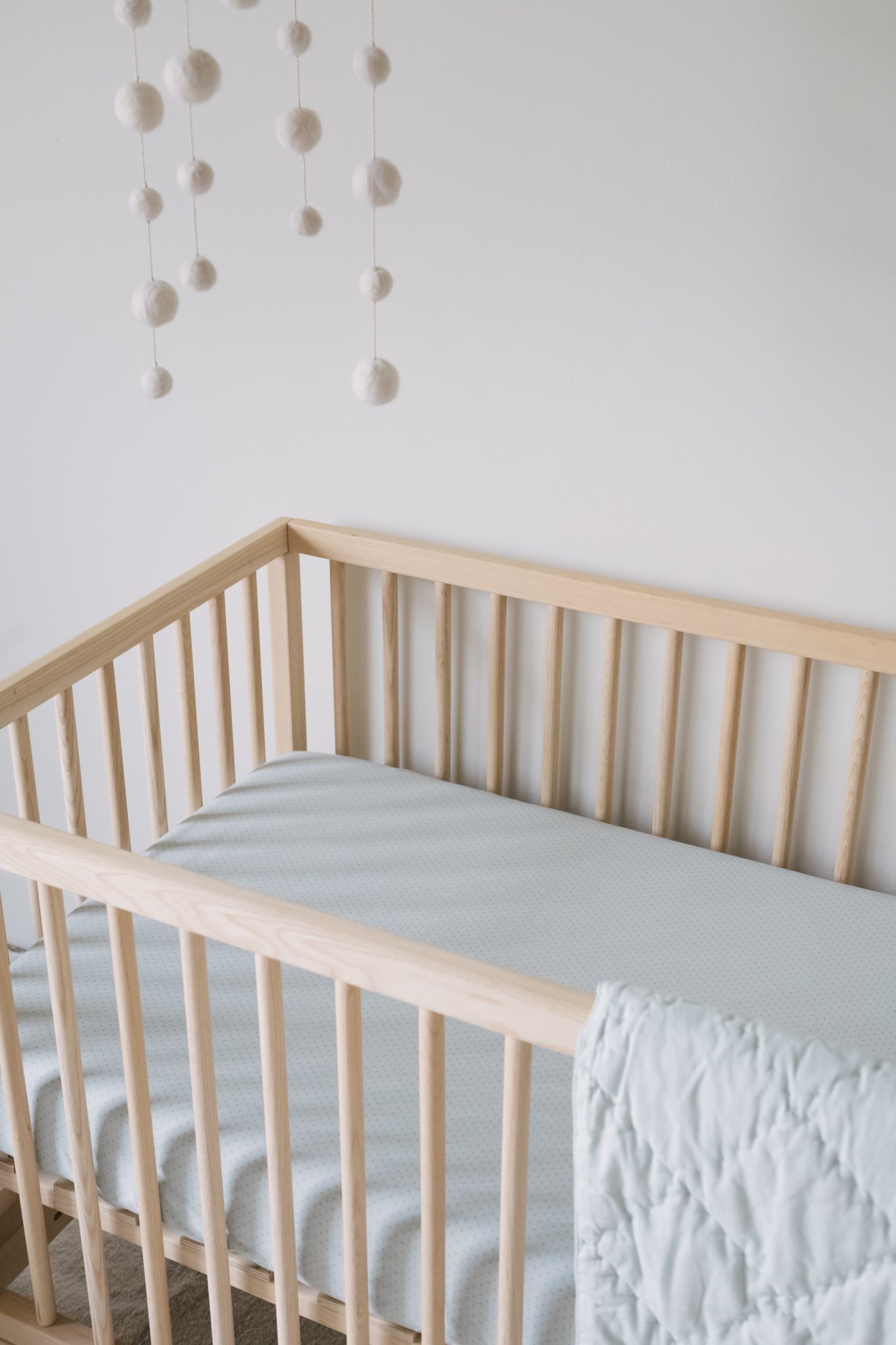 Pin Dot Crib Sheet - Pin Dot Sea