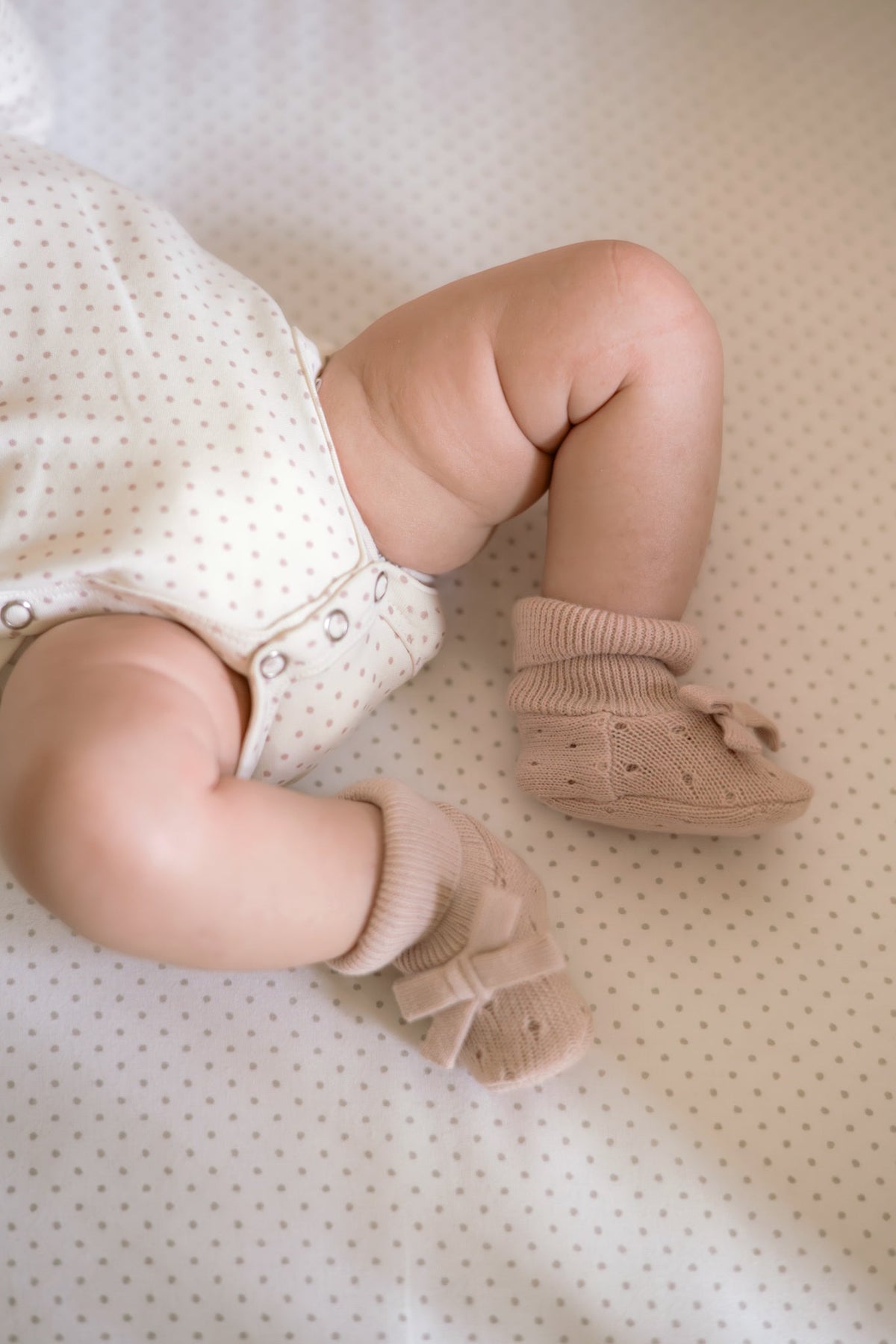 pin dot crib sheet pebble