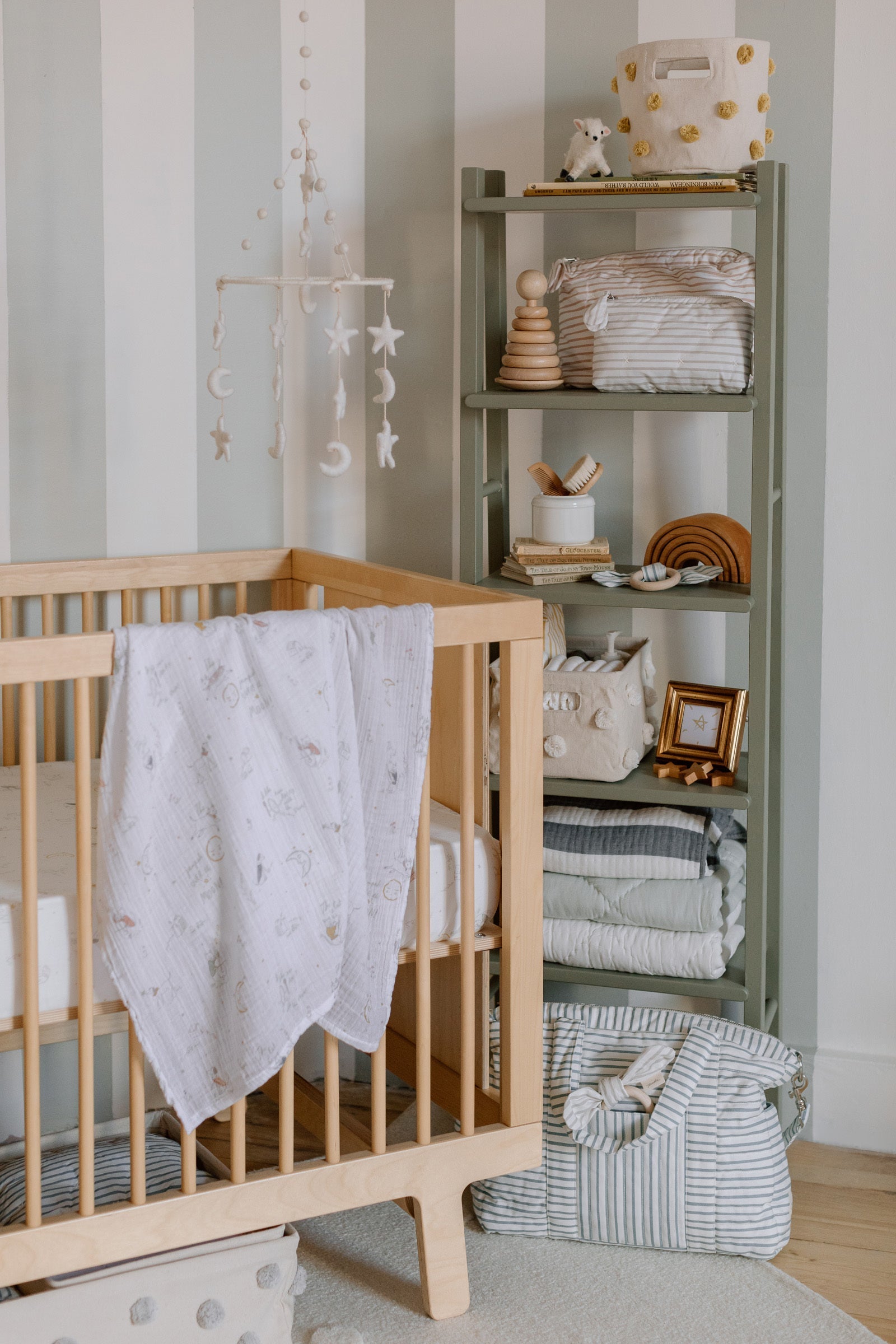 Organic Cotton Muslin Swaddle - Over the Moon