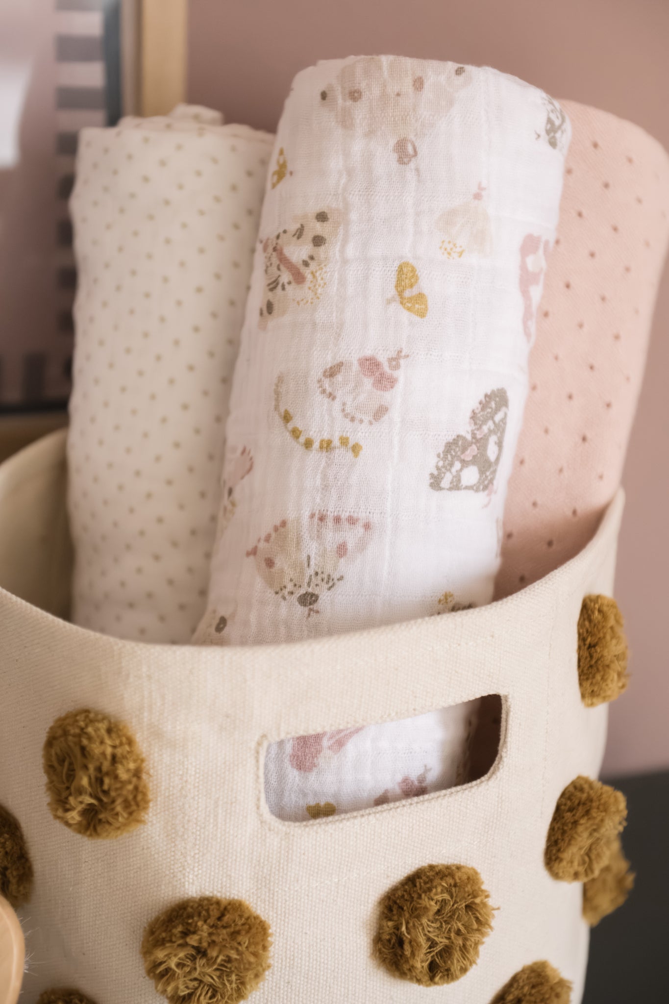 Organic Cotton Muslin Swaddle - Daydreamer
