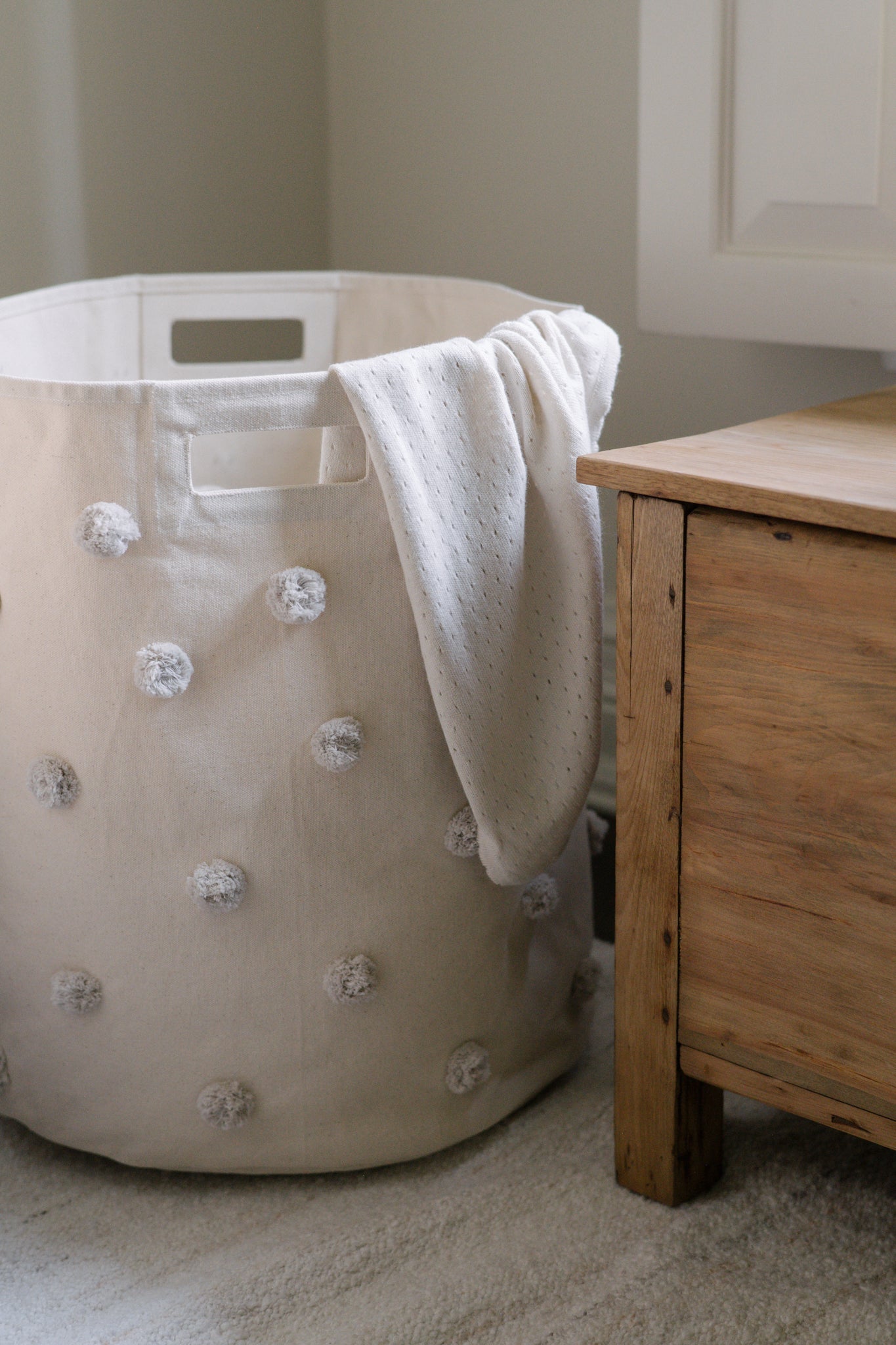 Pom Pom Basket - Hamper - Grey