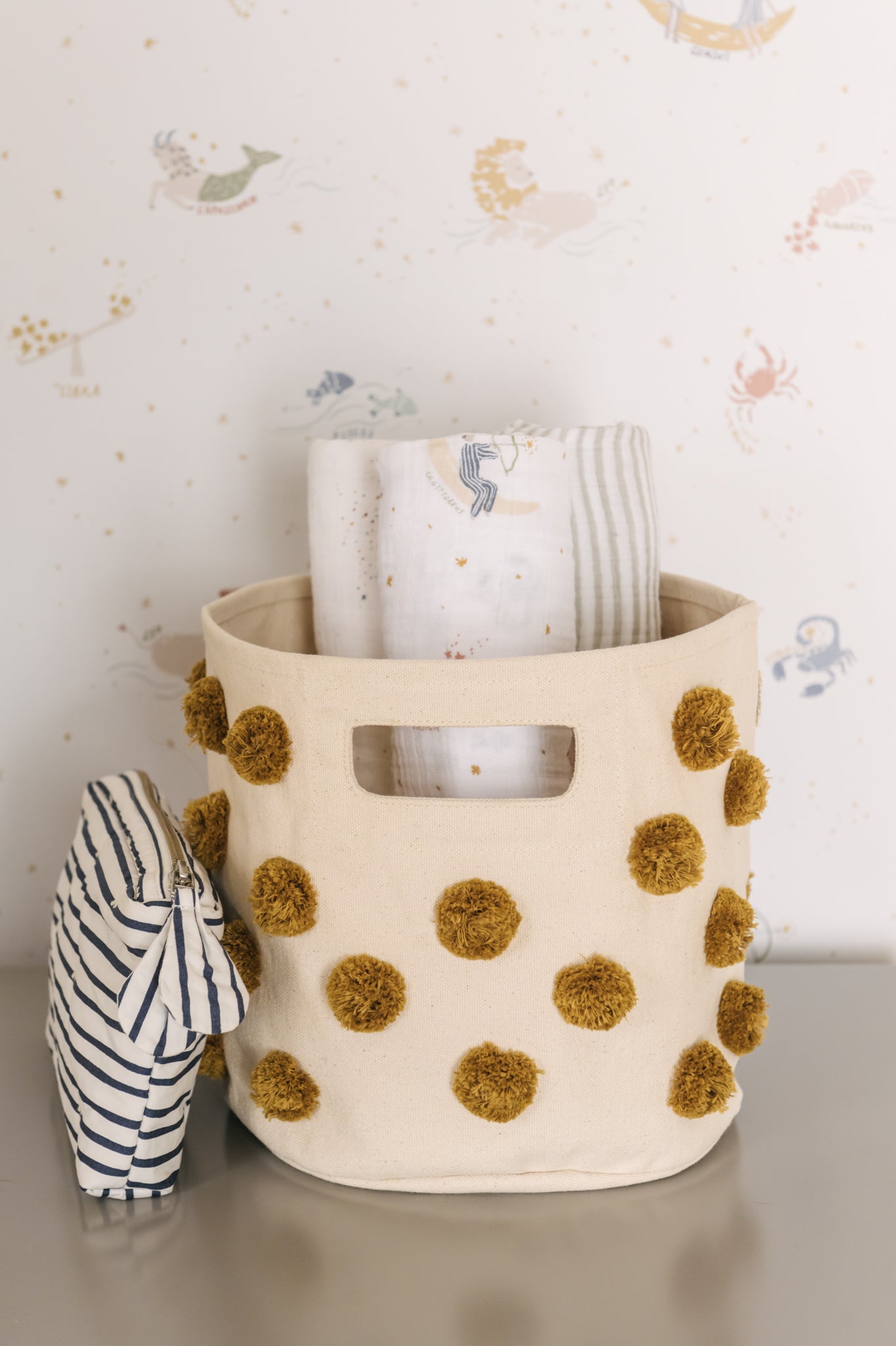 Pom Pom Basket - Pint - Dijon