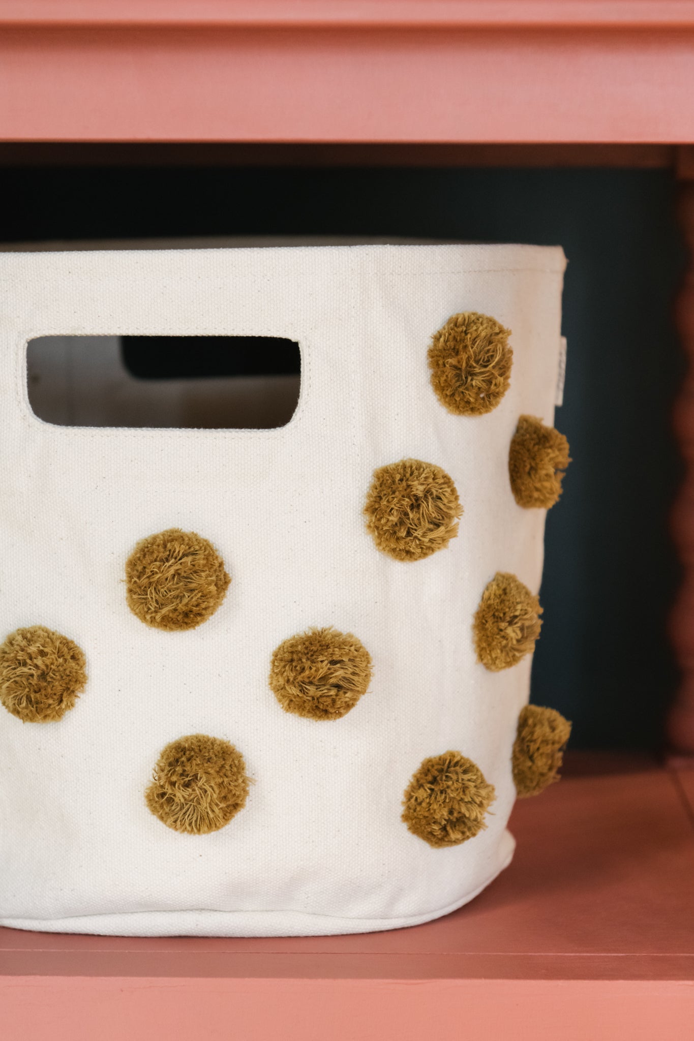 Pom Pom Basket - Pint - Dijon