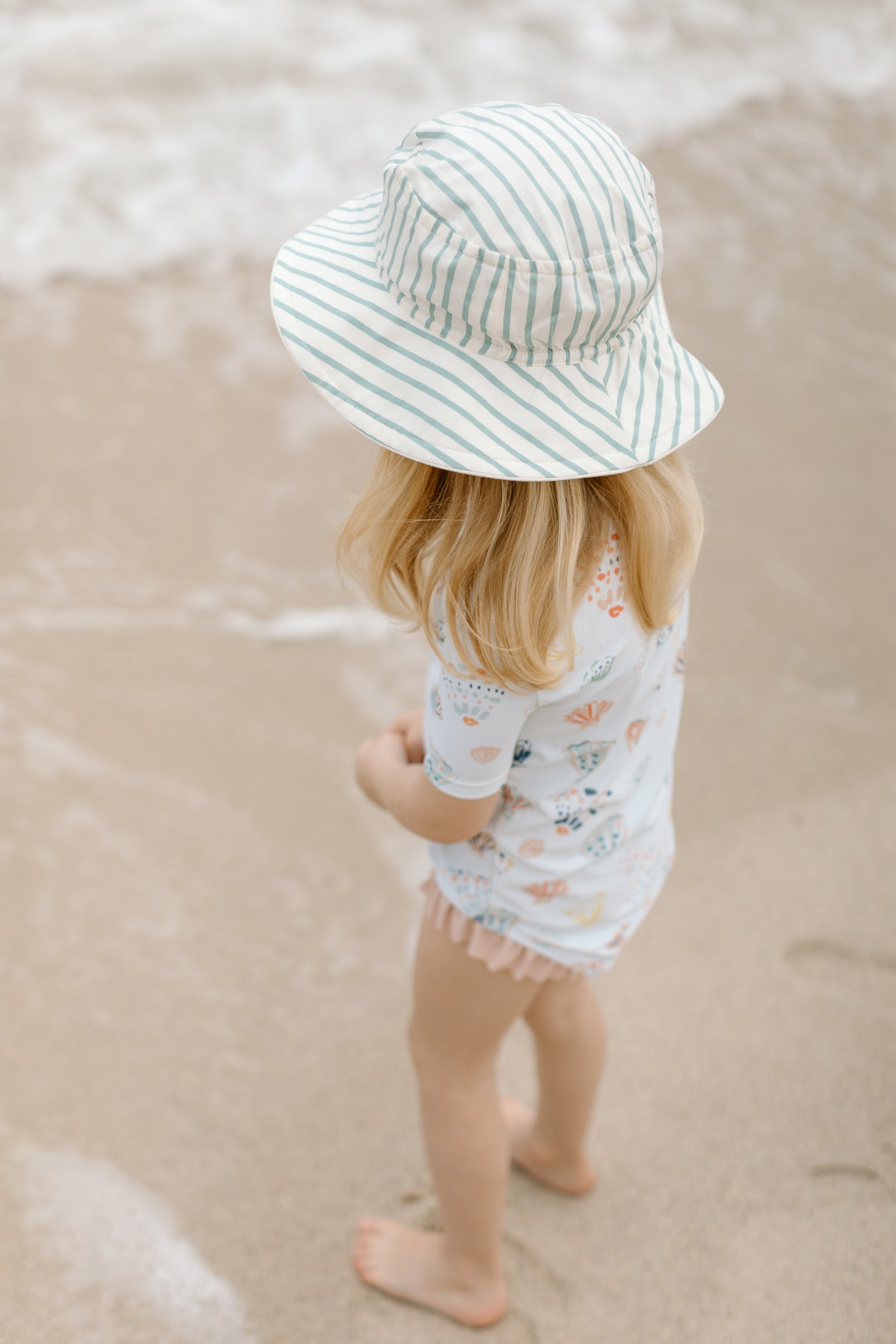 bucket hat stripes away sea