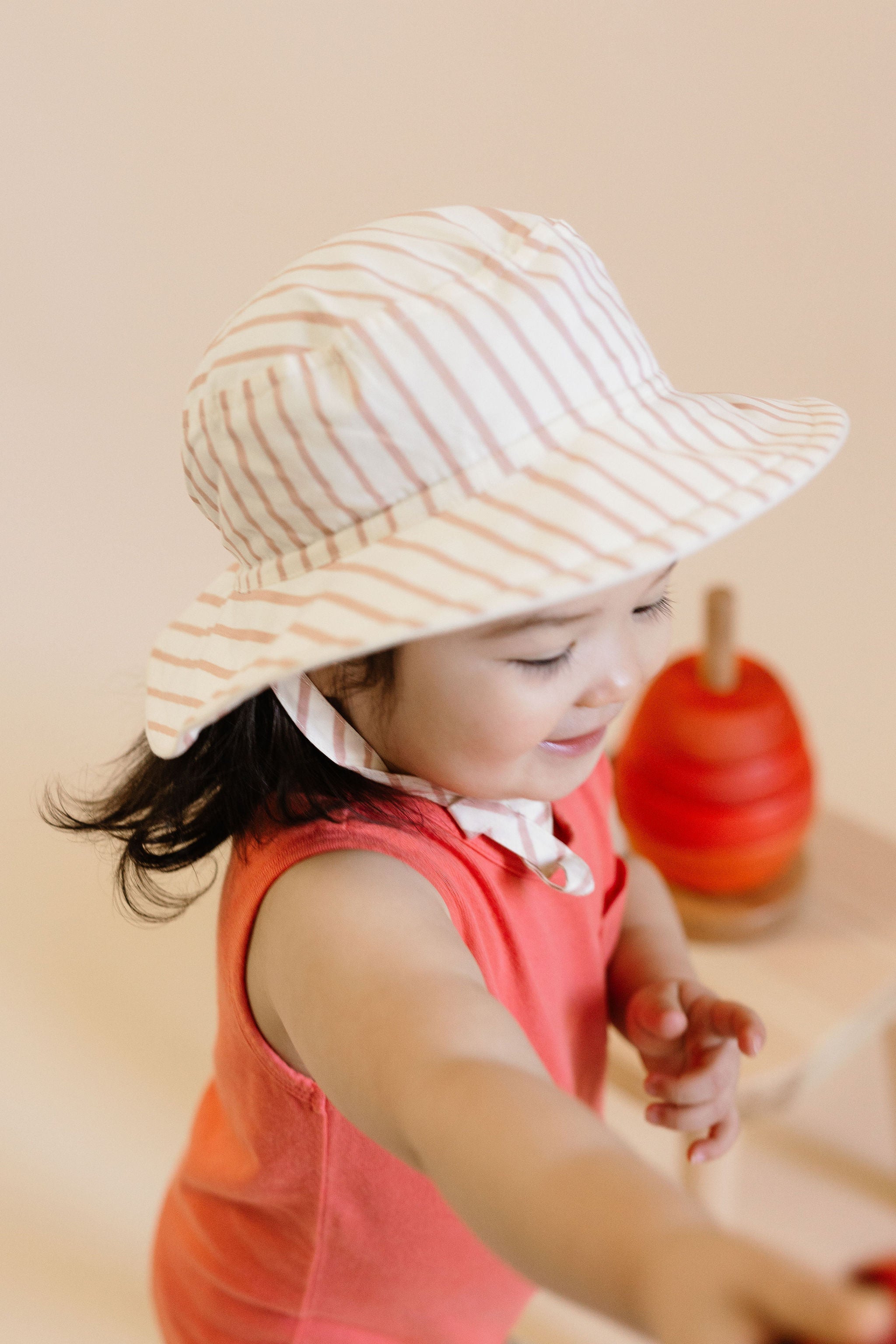 bucket hat stripes away peony