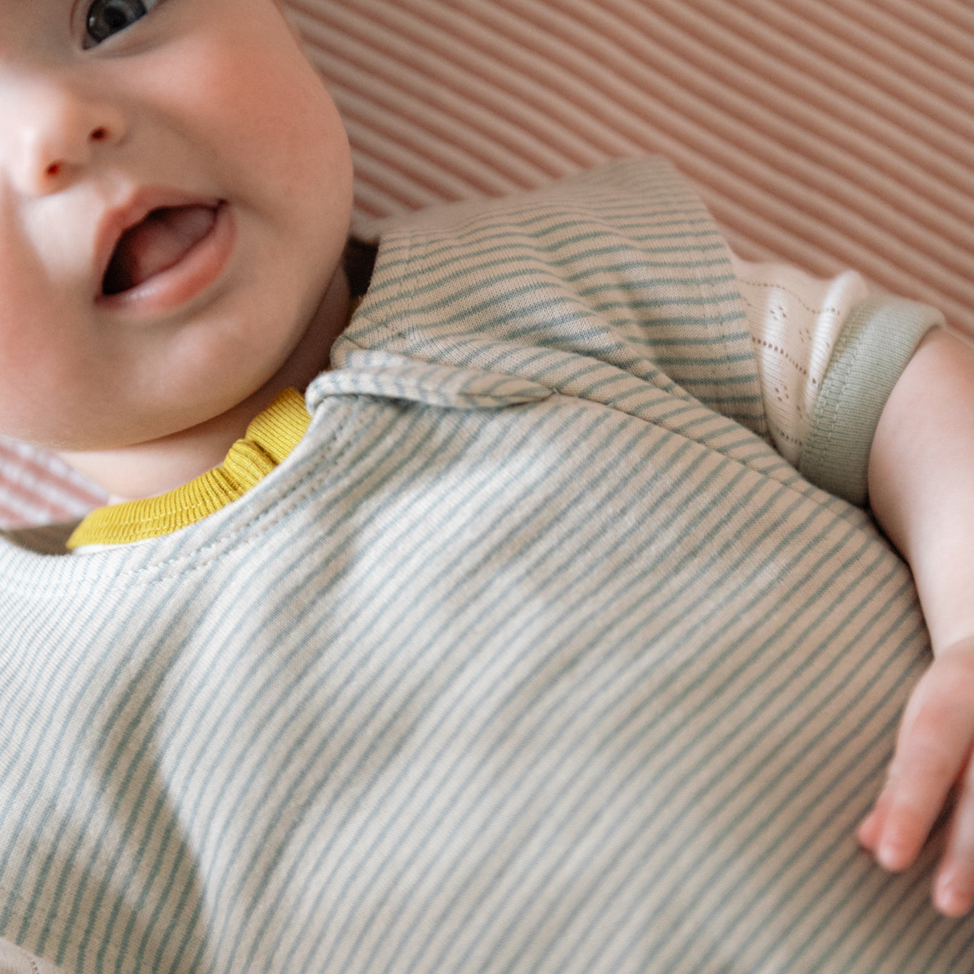 pointelle short sleeve sleeper multi