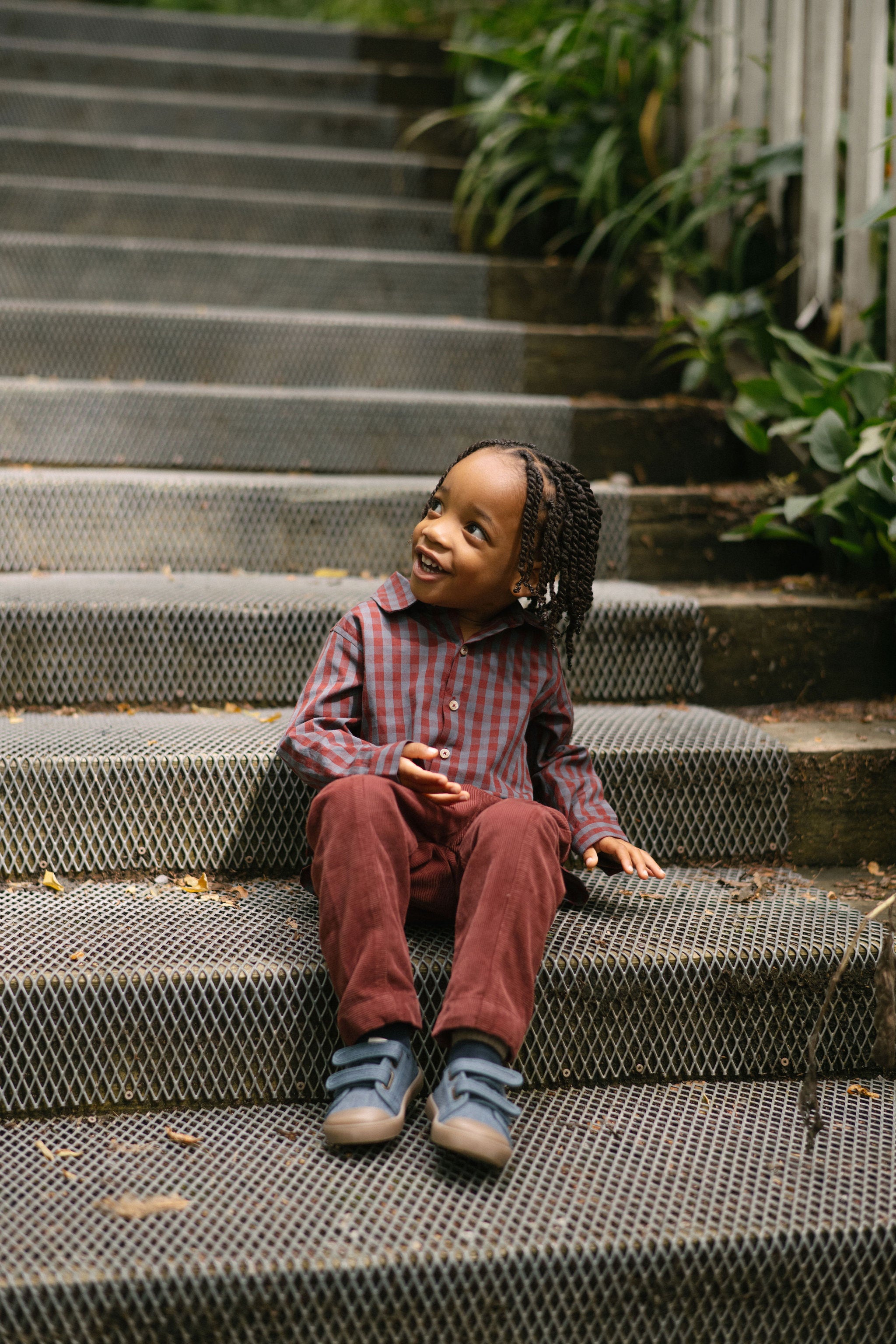 Gingham Button-up Shirt - Mulberry/Harbor- On Model