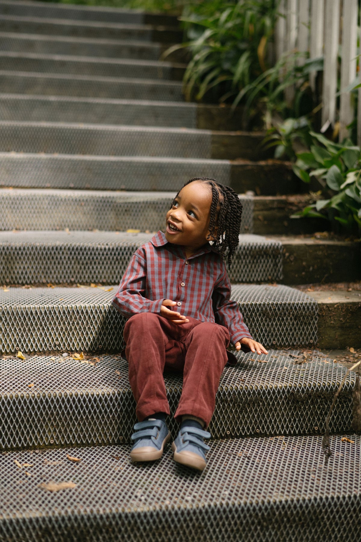 Gingham Button-up Shirt - Mulberry/Harbor- On Model