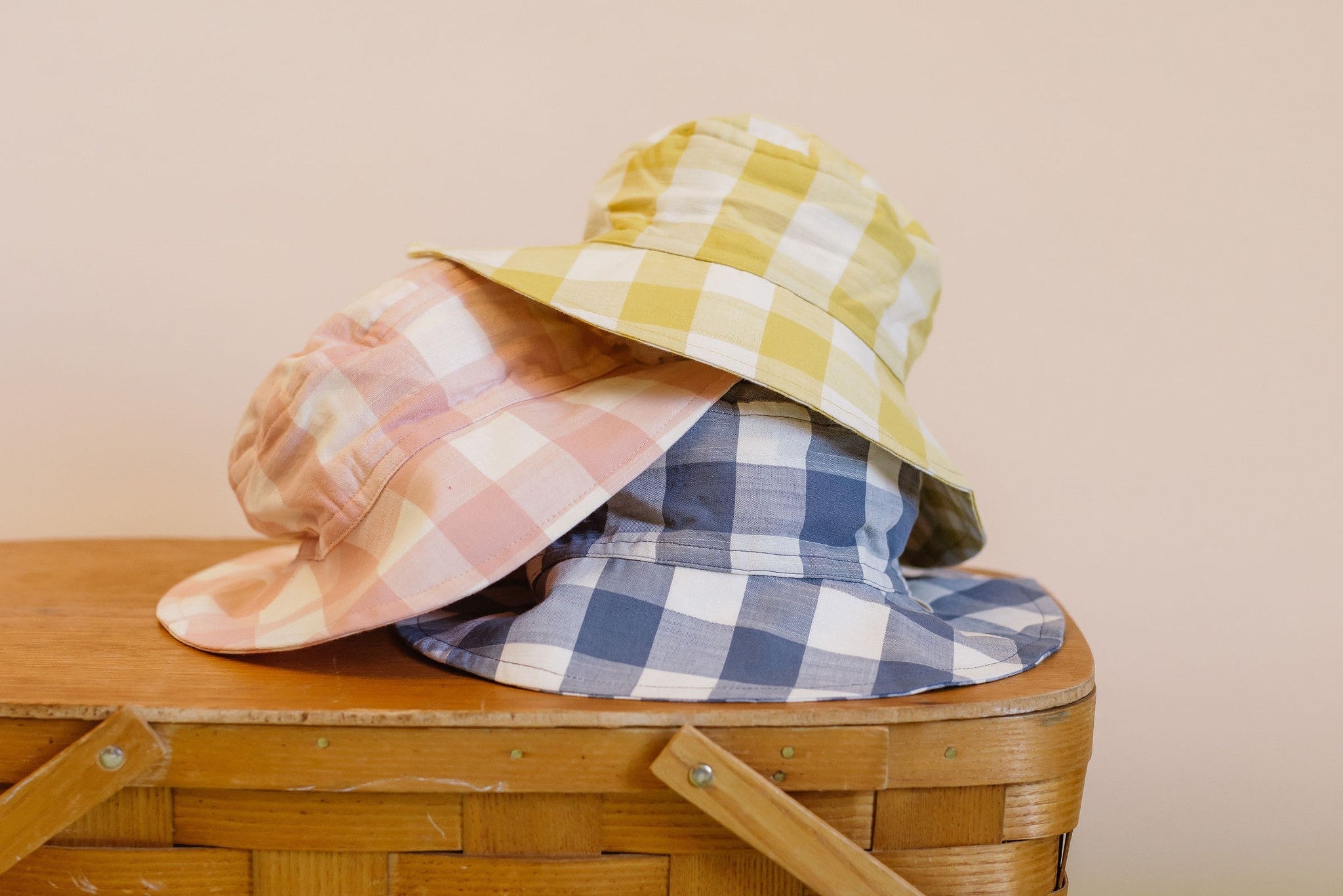 Pehr-Reversible Bucket Hat-Checkmate Shell Pink-9