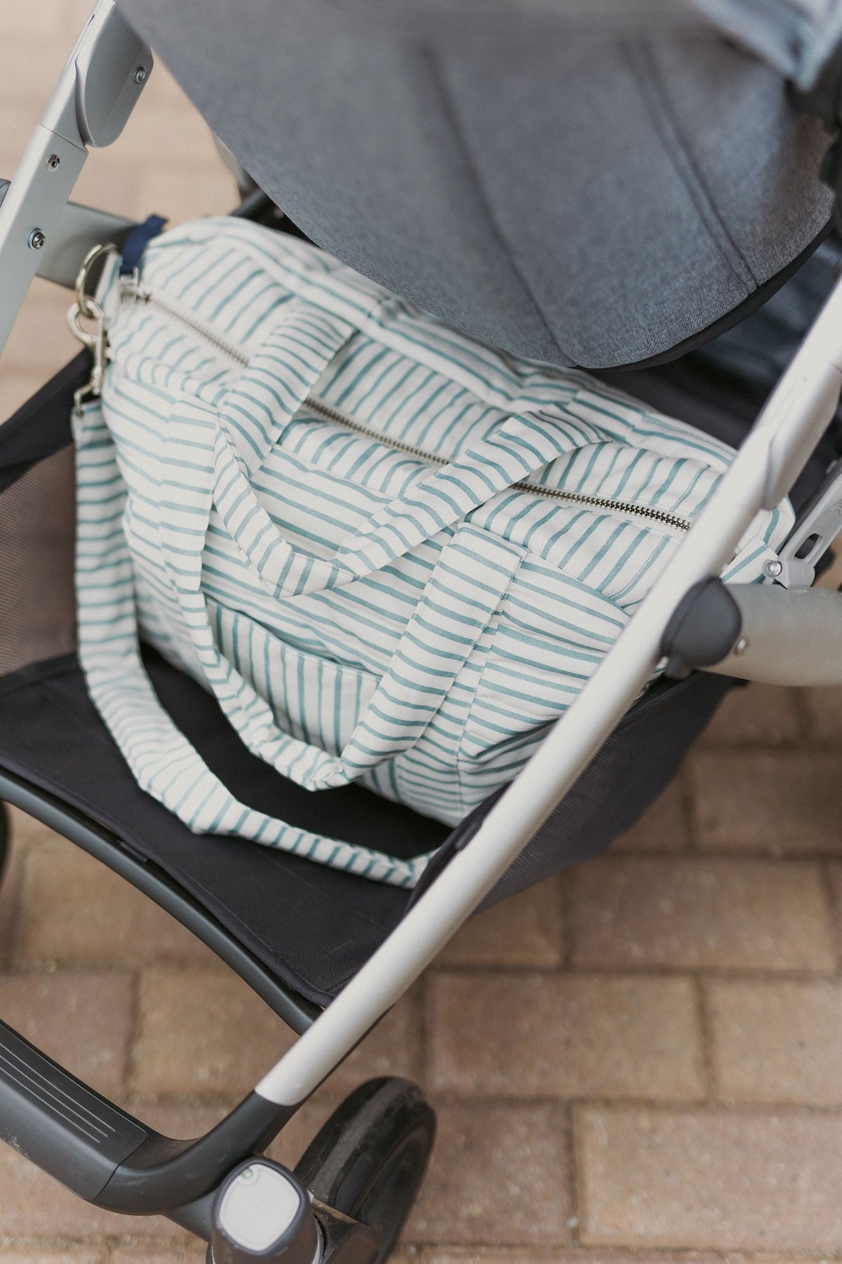 weekender bag stripes away deep sea