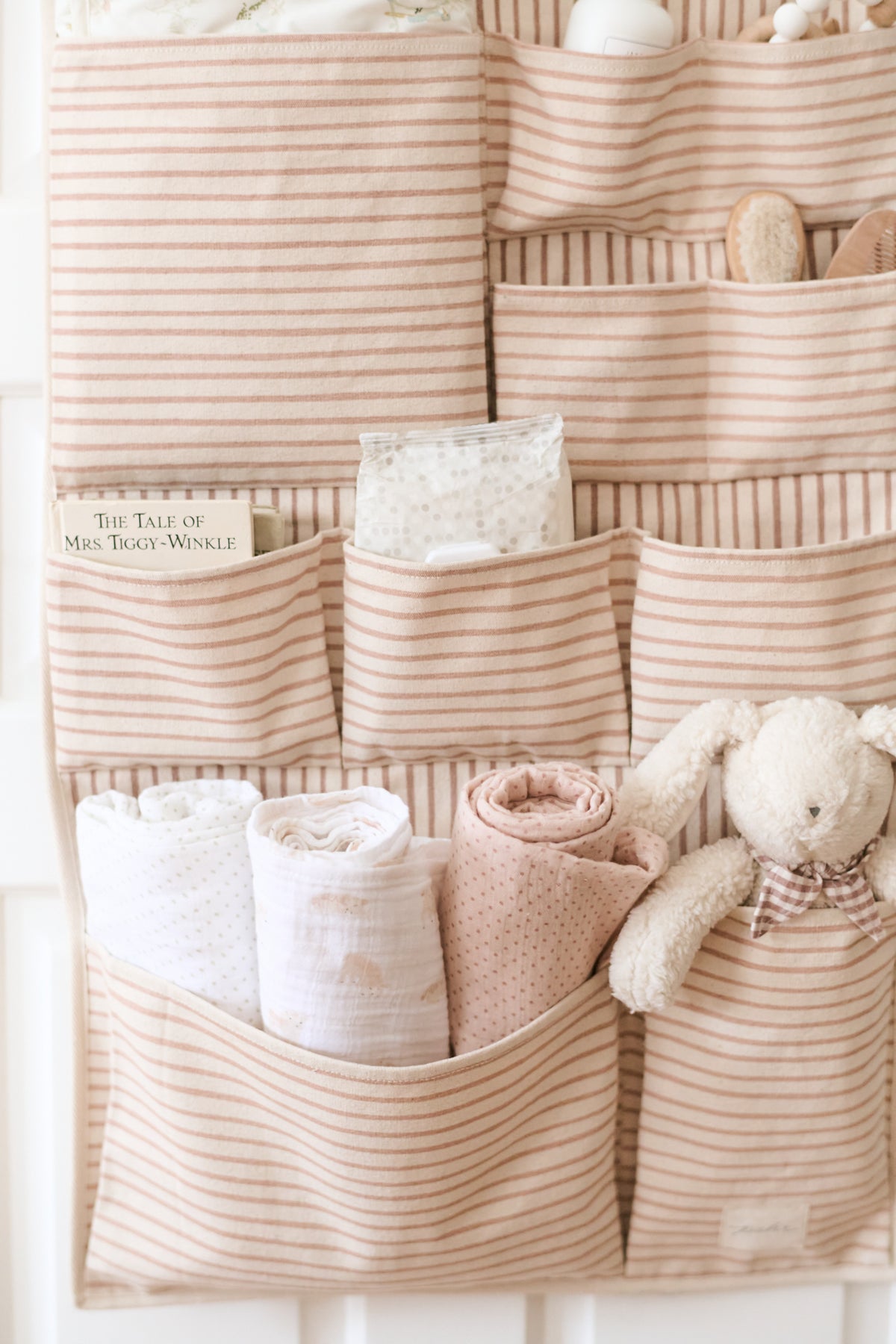 hanging wall organizer stripes away peony