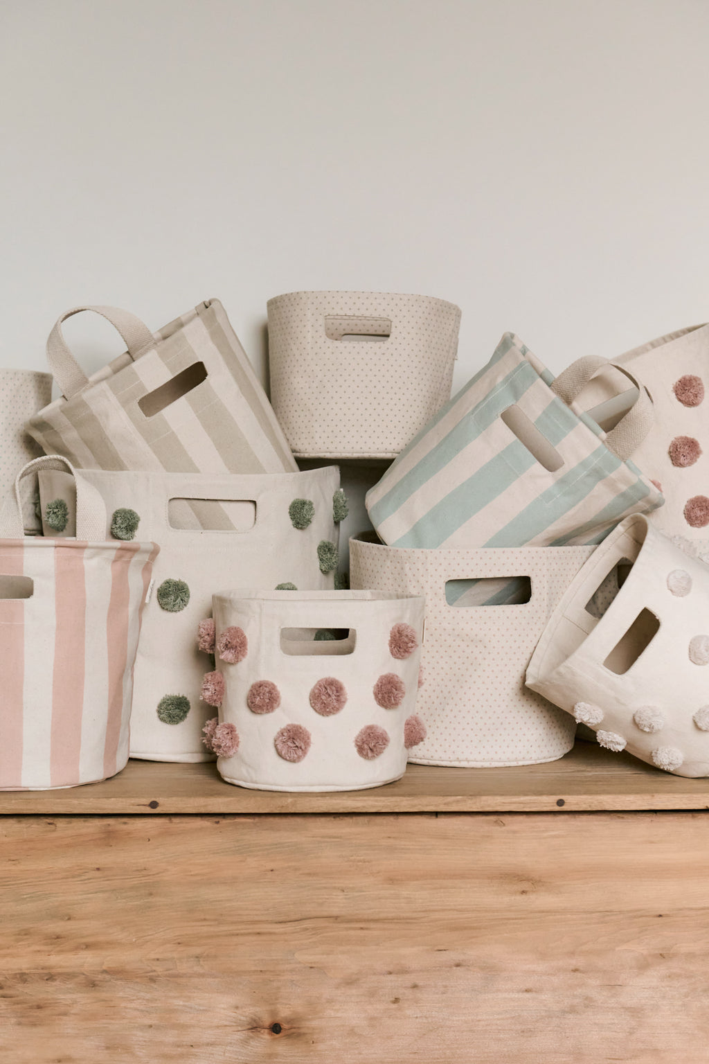 printed basket mini pin dot sea