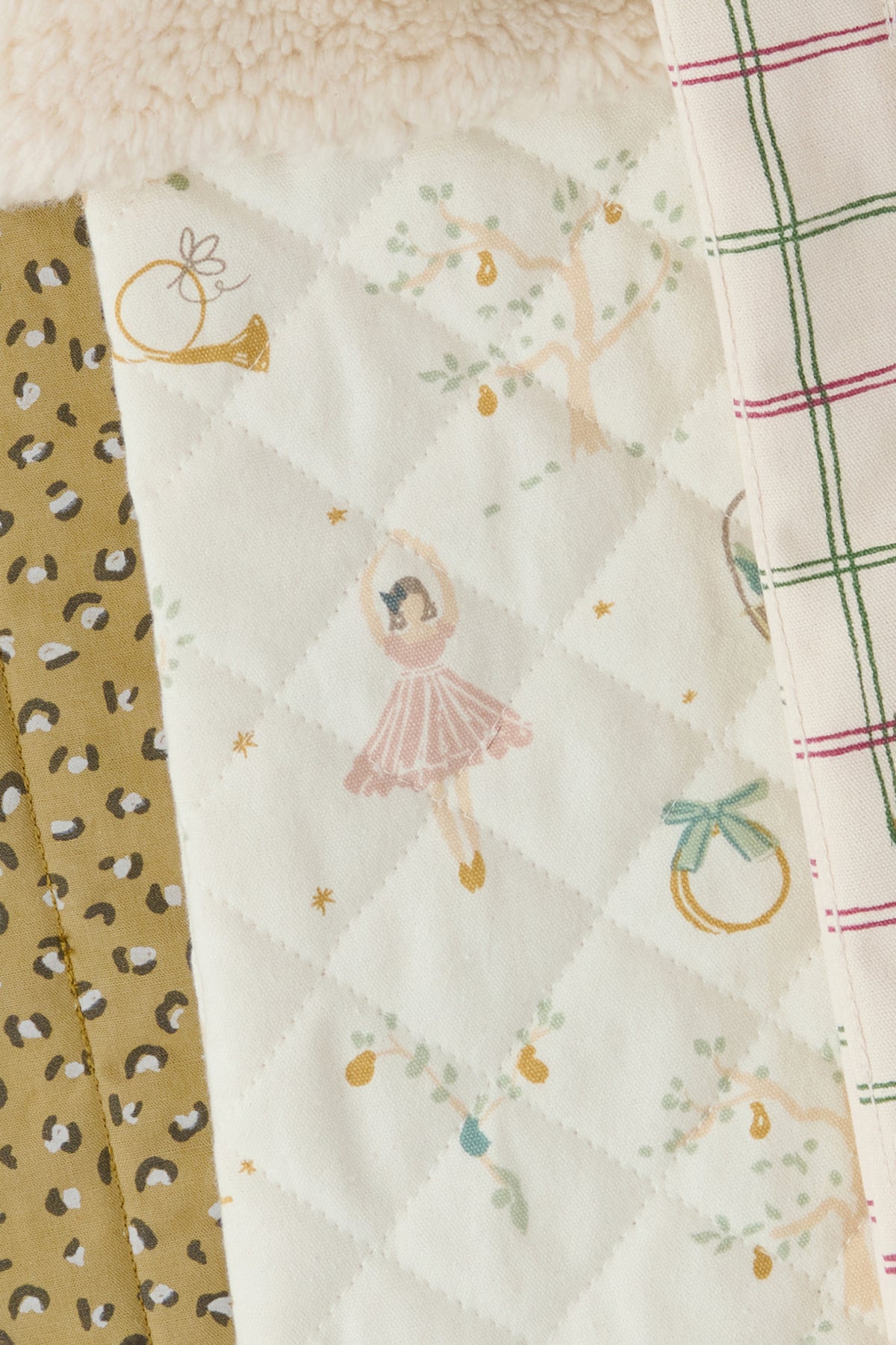 Holiday Stocking Ruffle - Up Close Prints