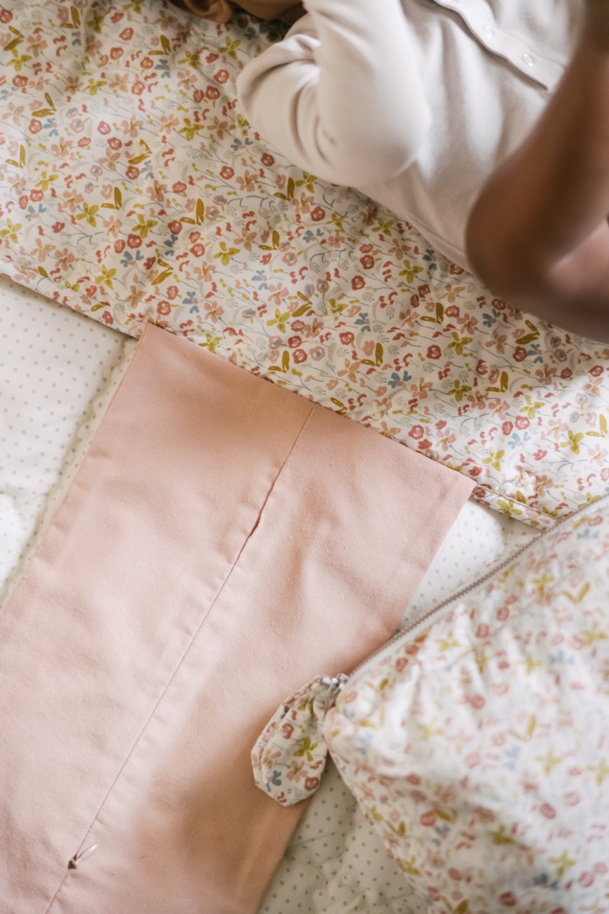 on the go portable changing pad floret