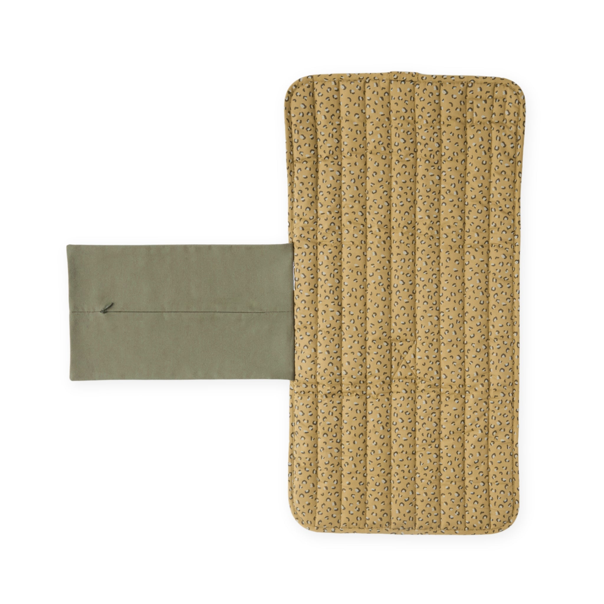 On The Go Changing Pad- Spotted- Open- Zipper