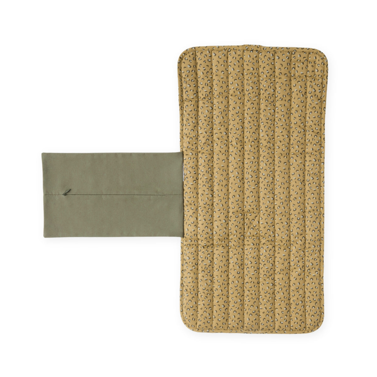 On The Go Changing Pad- Spotted- Open- Zipper