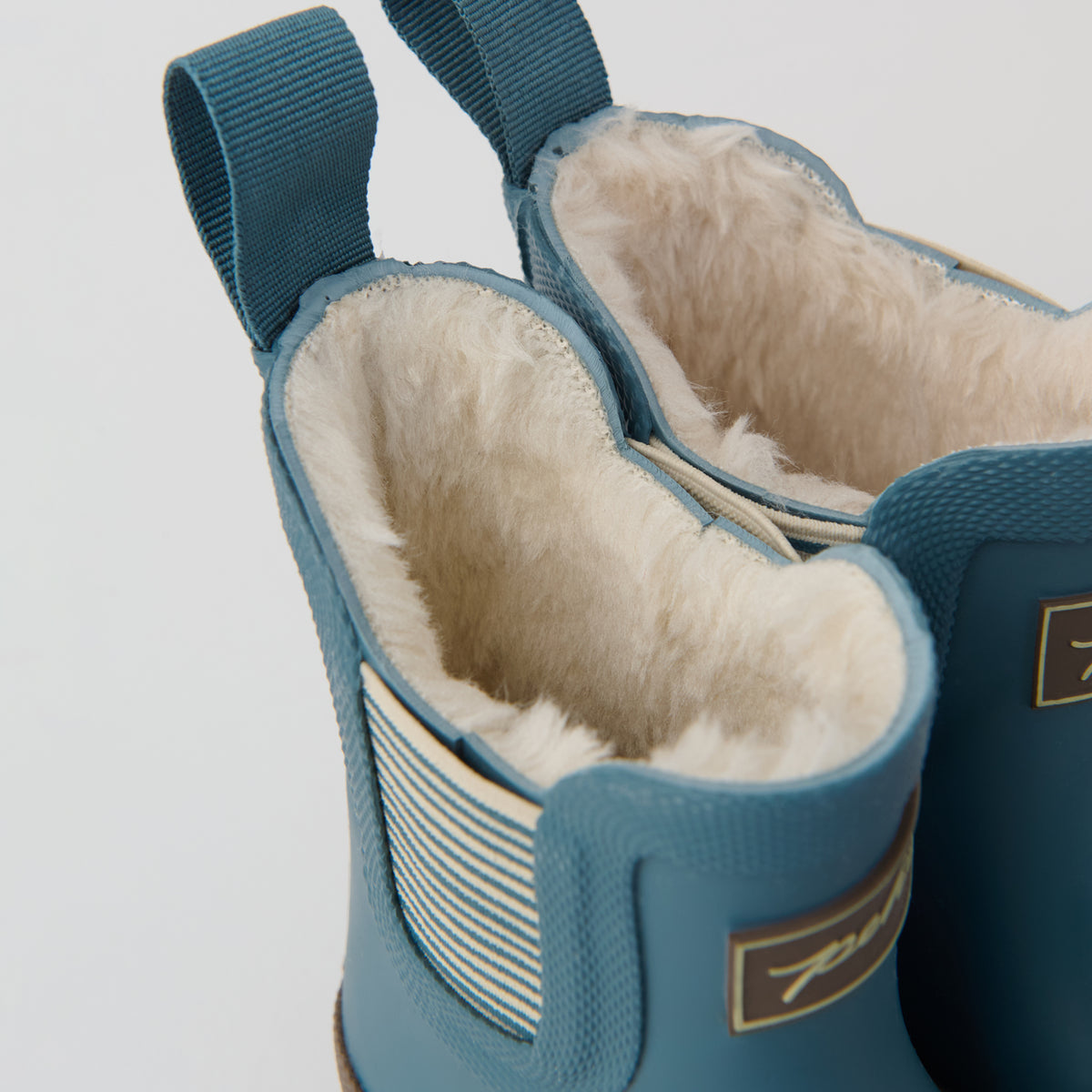 Pathfinder Boot- Slate Blue- Side View- Sherpa Inside