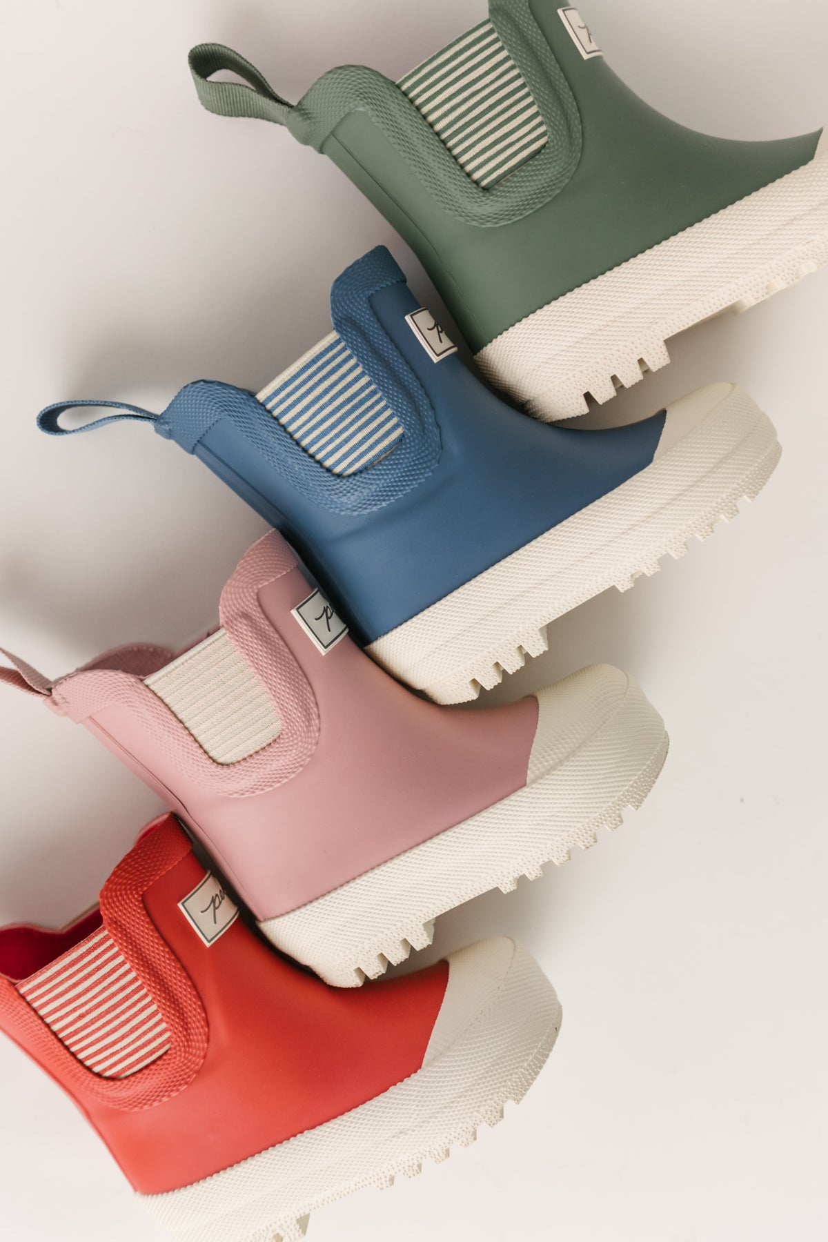voyageur boot posy pink