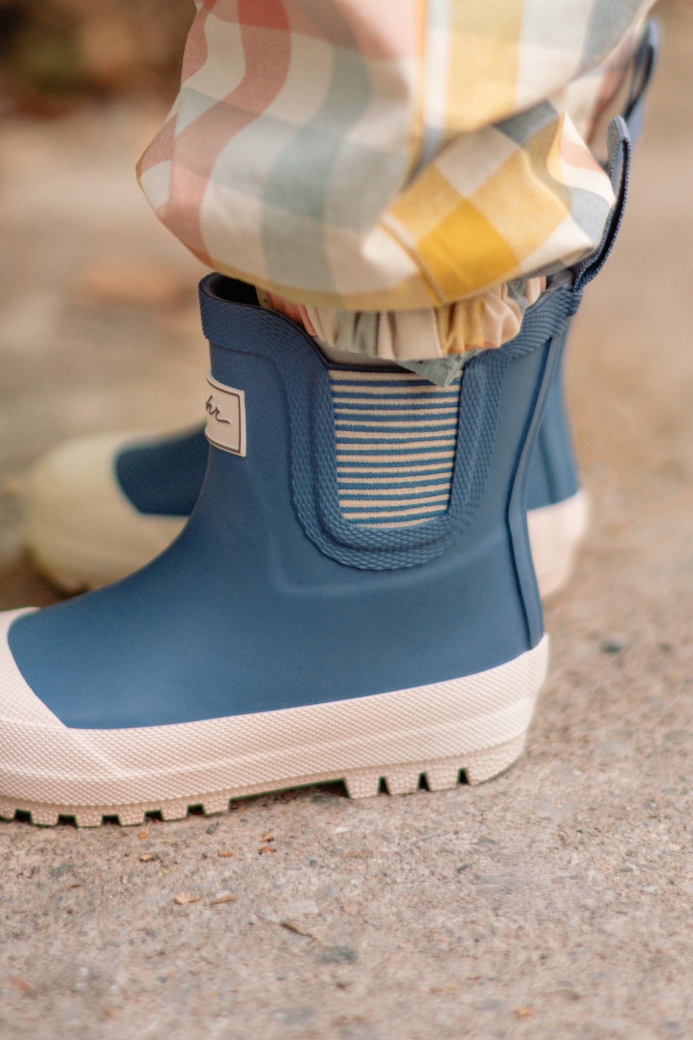 Voyageur Boot - River