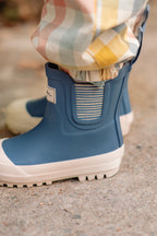 voyageur boot river