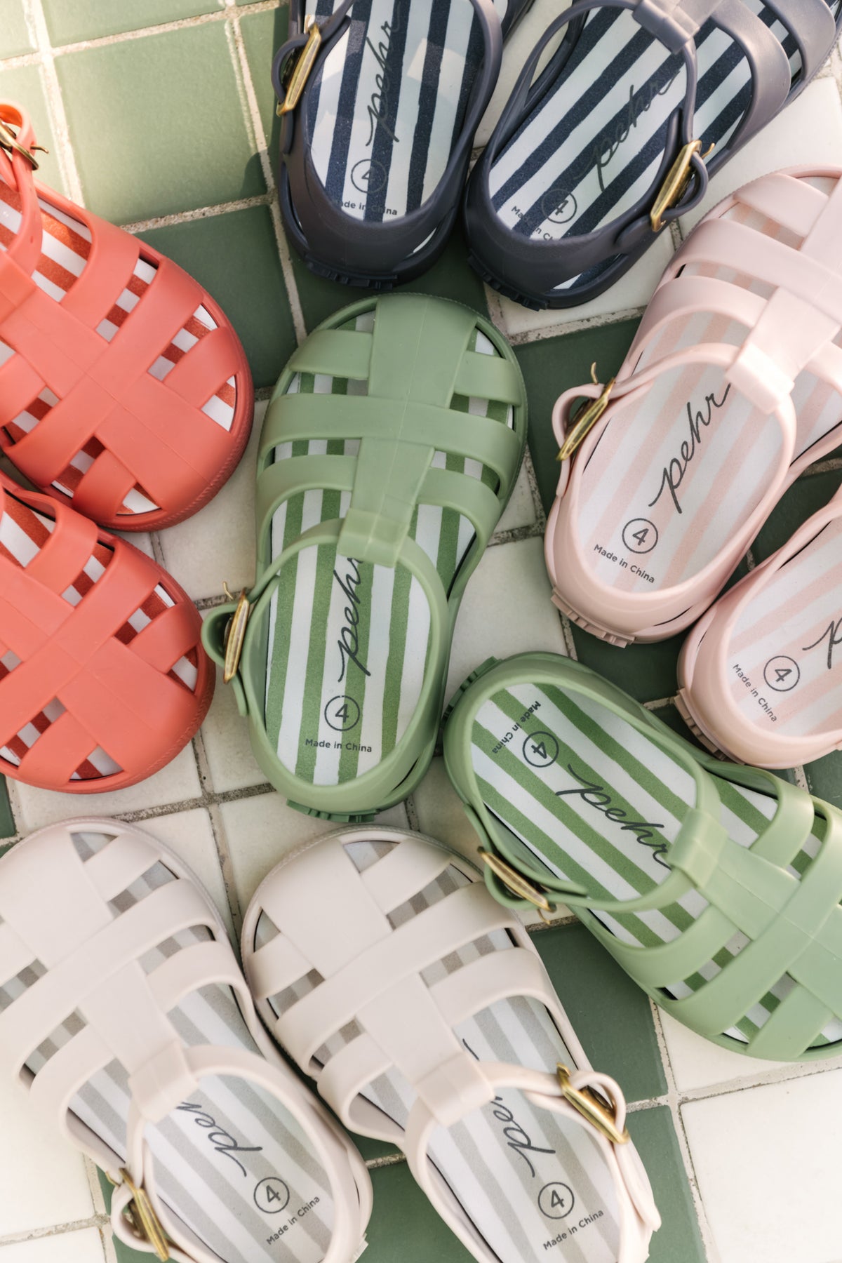 fisherman sandal grass