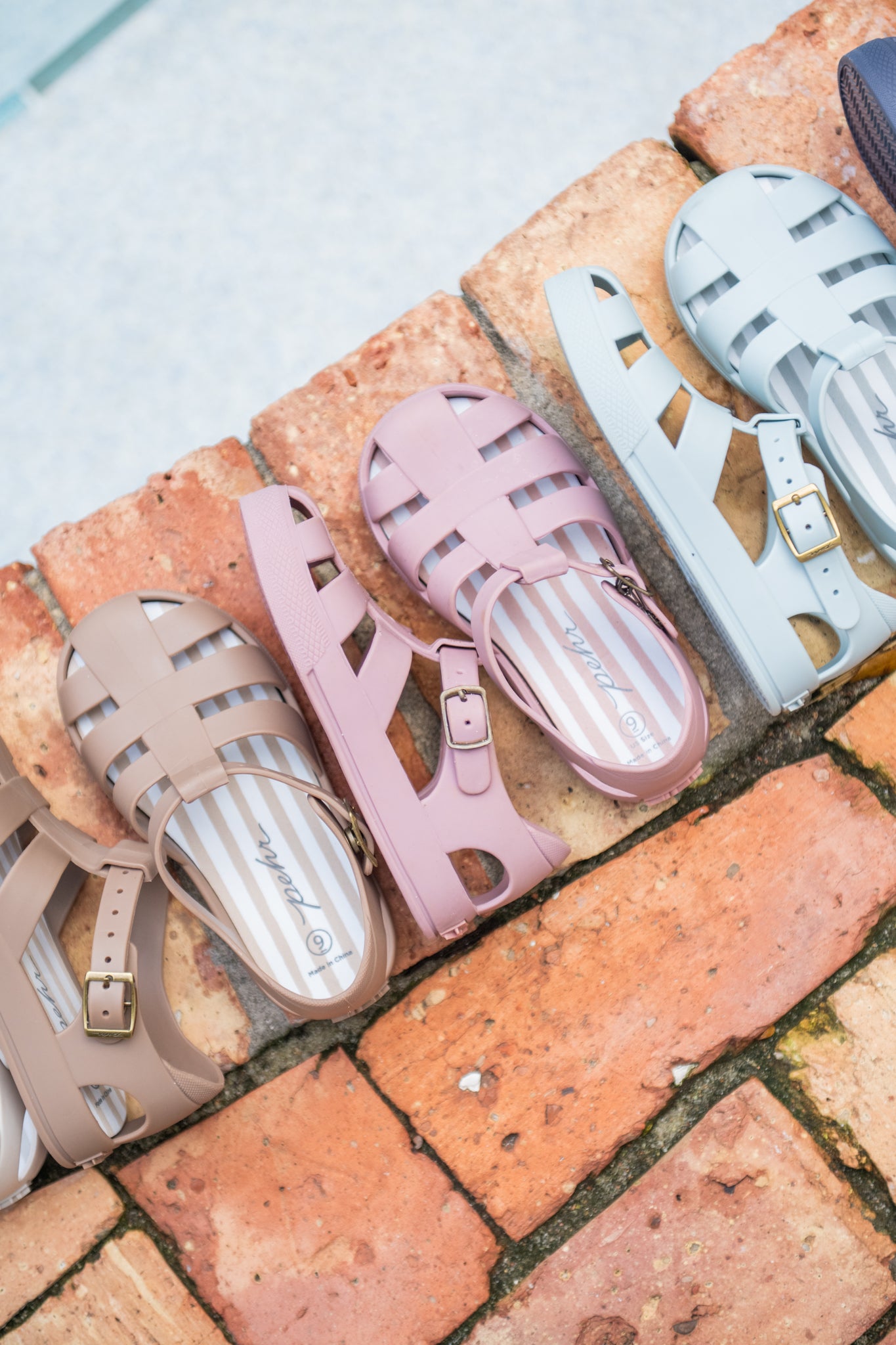 Fisherman Sandal - Tulip