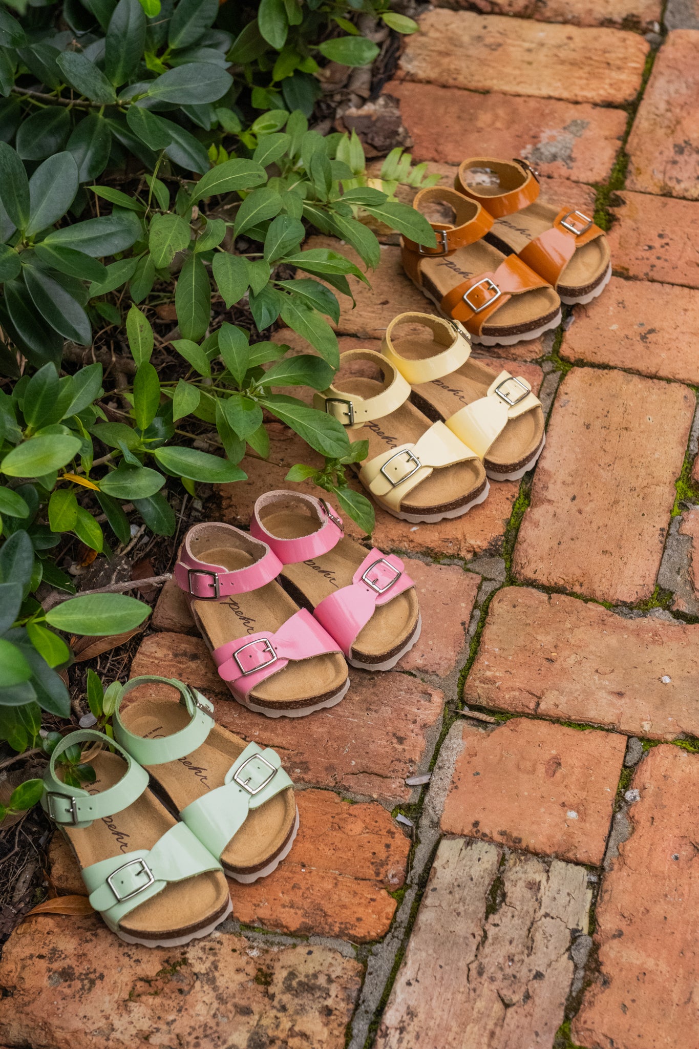 Picnic Sandal - Honey Comb