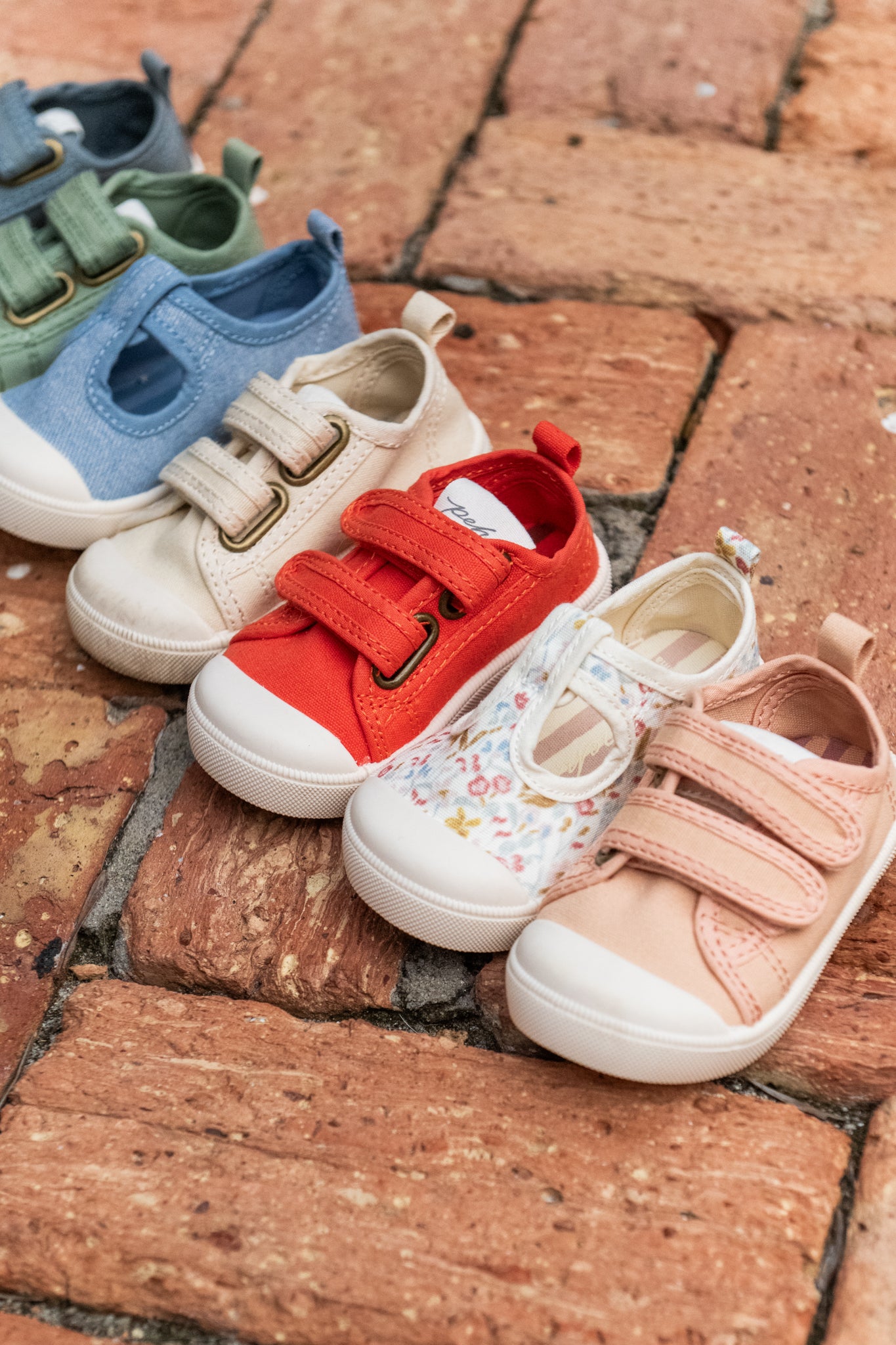 recess sneakers tomato