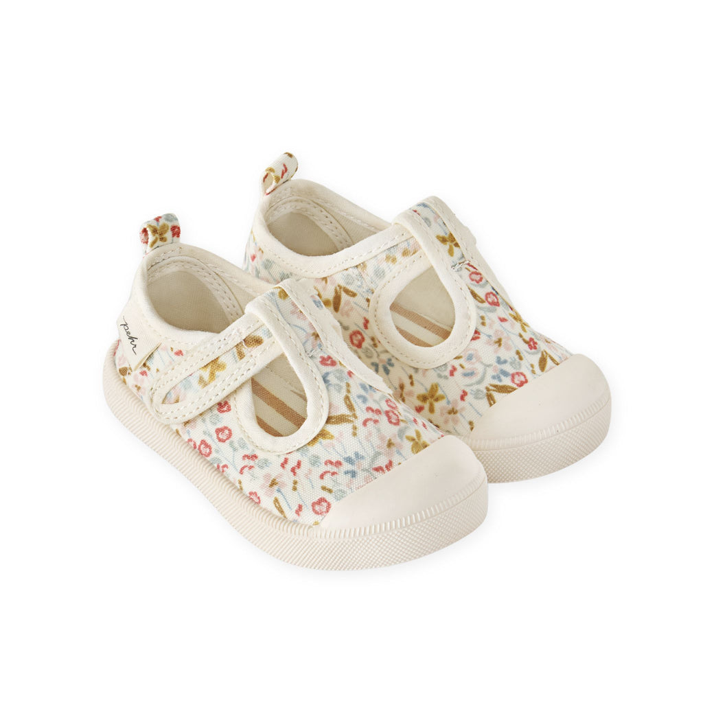 twirl sneaker floret in pinks pattern