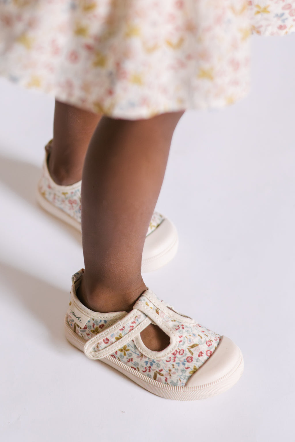 twirl sneaker floret